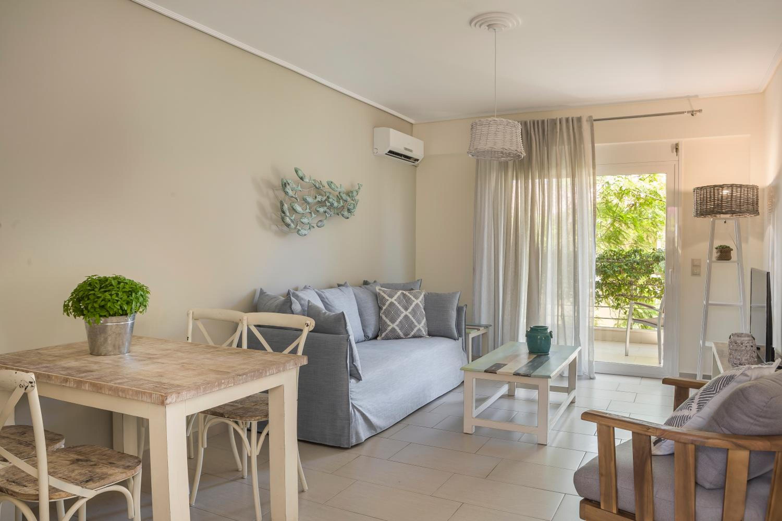 Suite with Mountain View