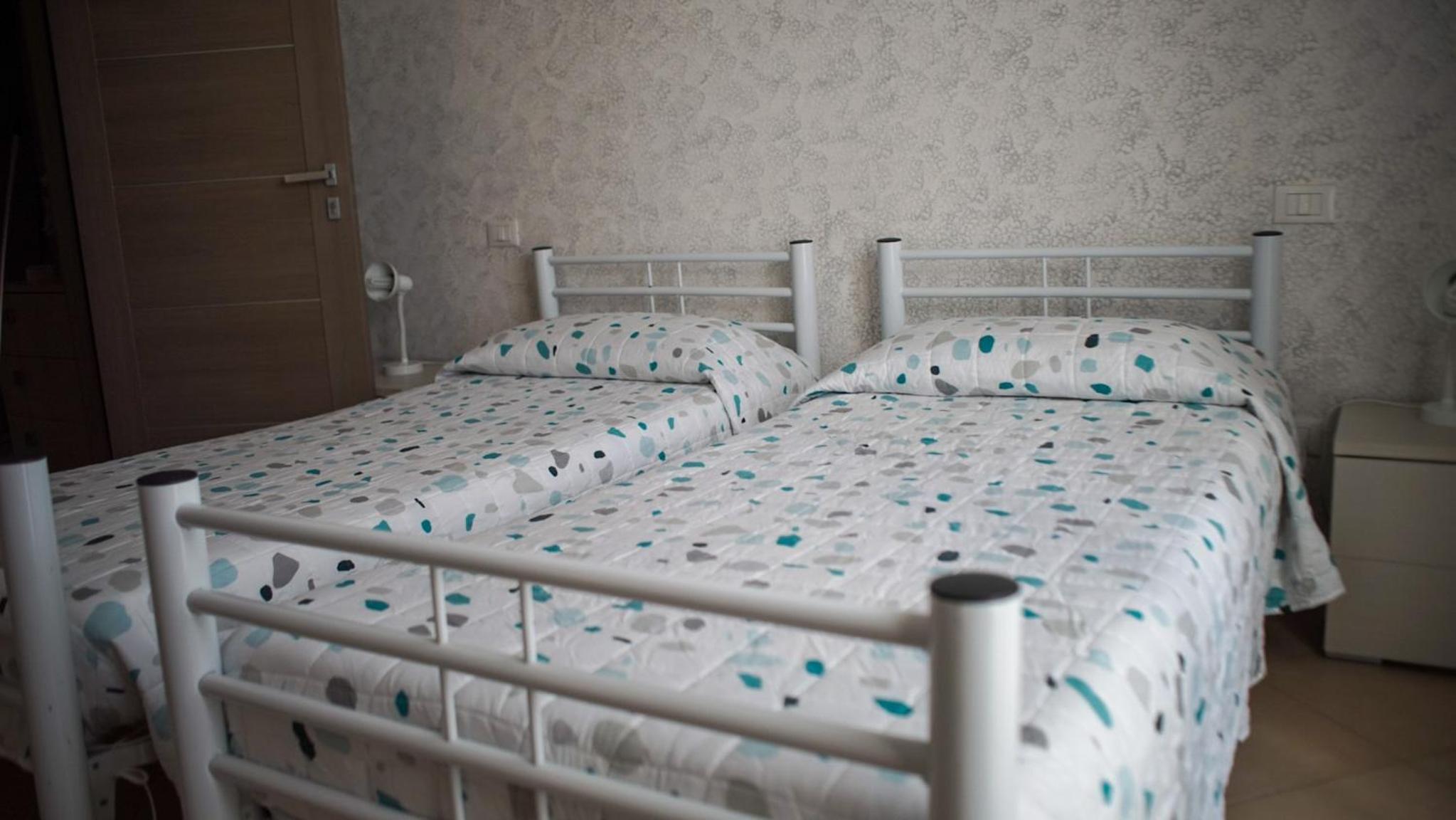 Double Room with Private Bathroom - Photo 1