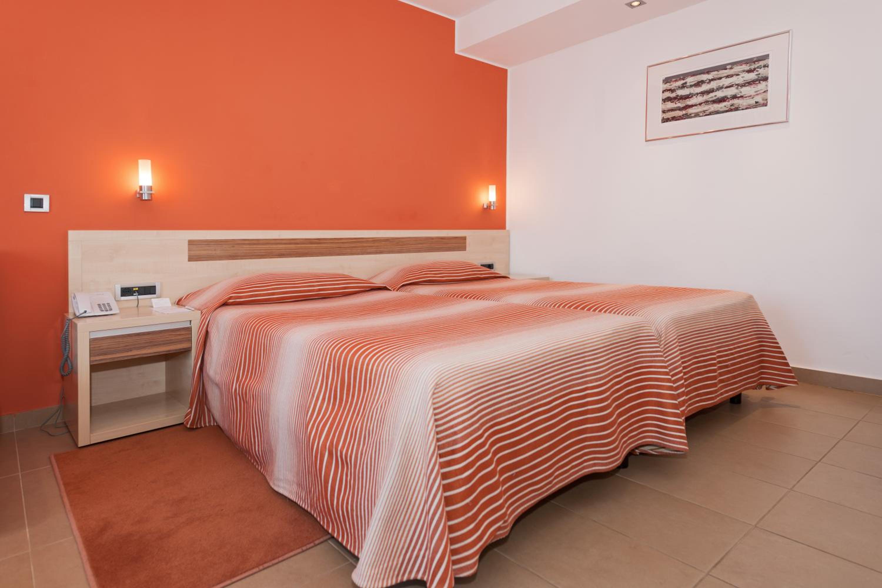 Superior Twin Room photo 3
