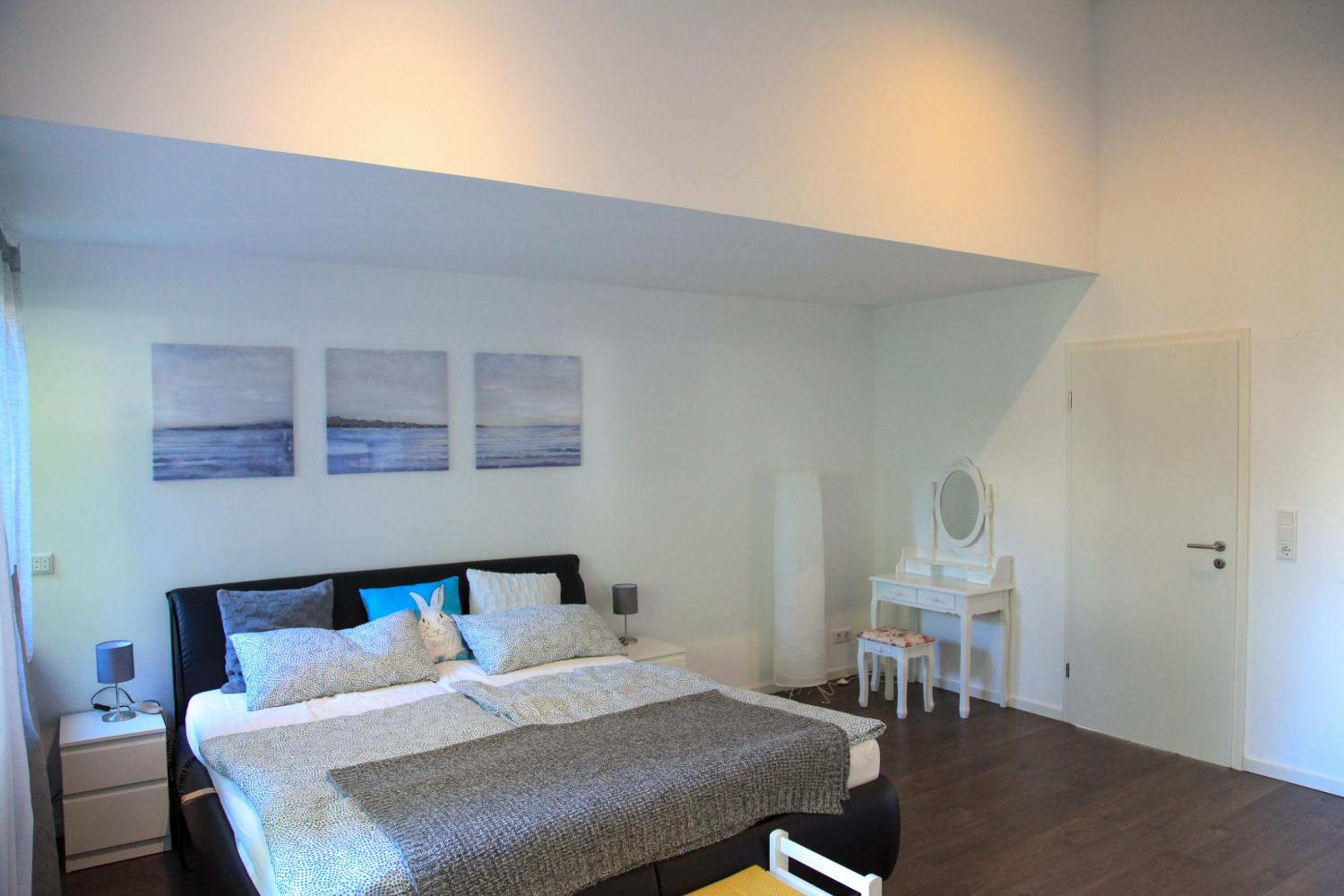 Two-Bedroom Apartment - Photo 5