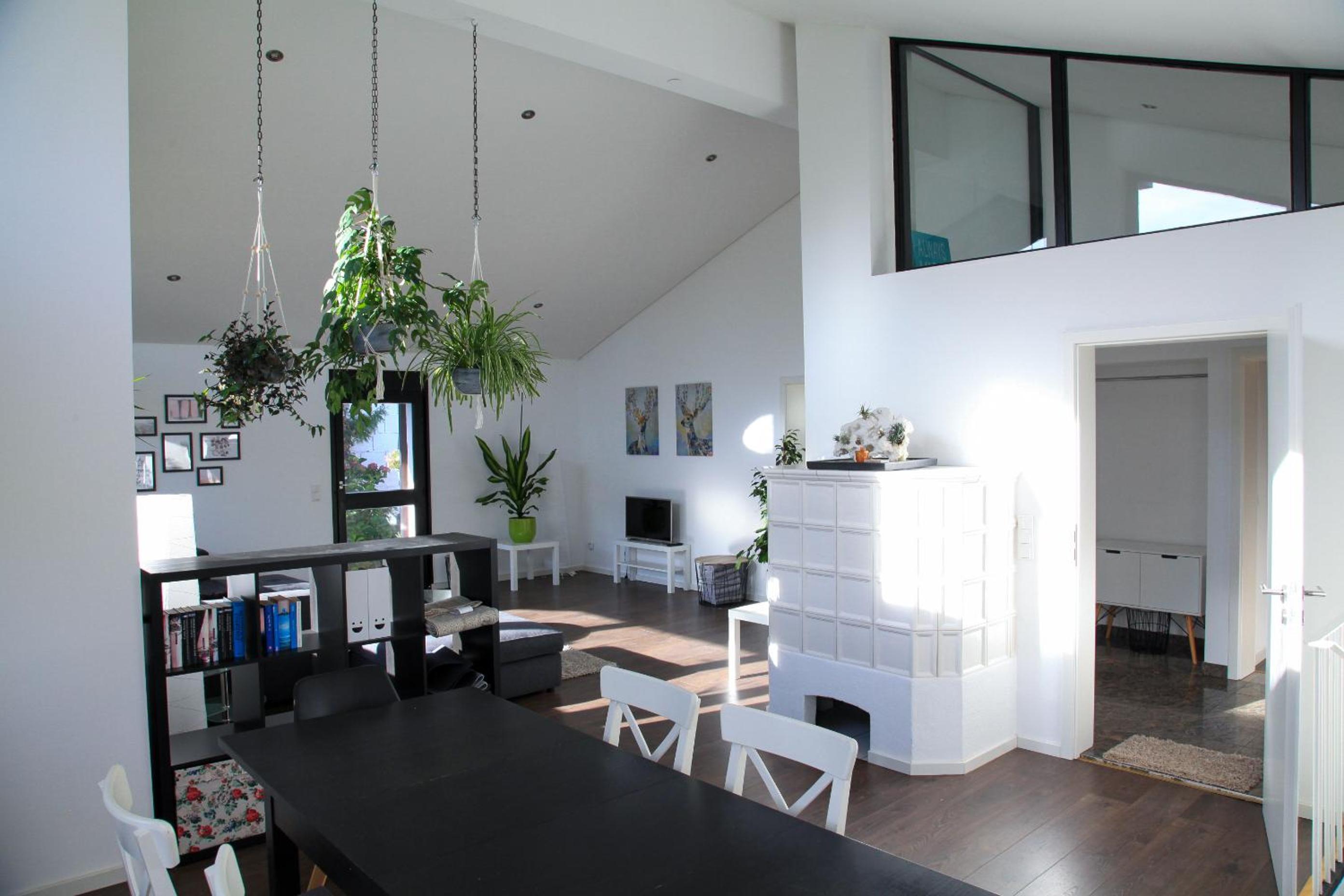 Two-Bedroom Apartment - Photo 2