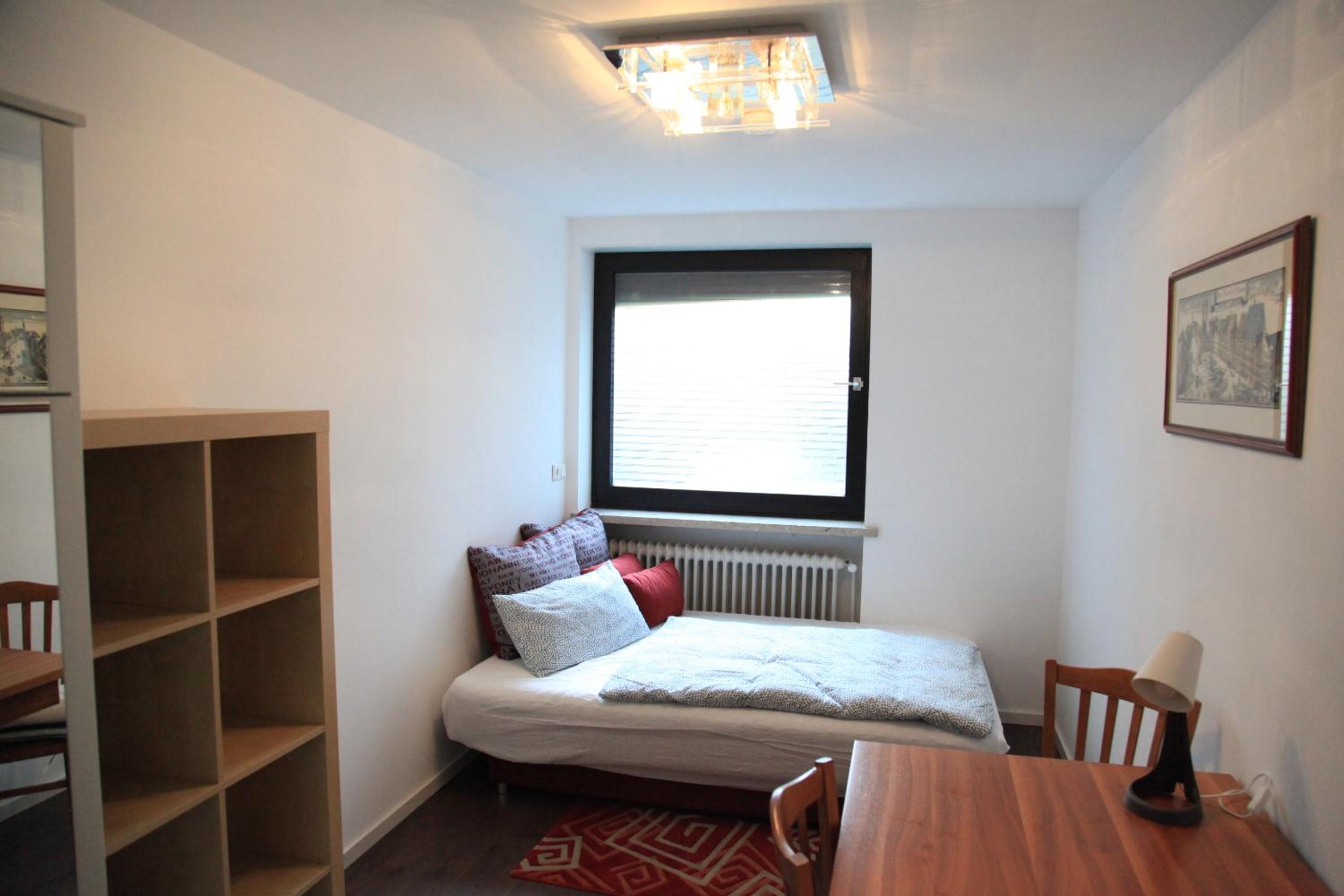 Two-Bedroom Apartment - Photo 11