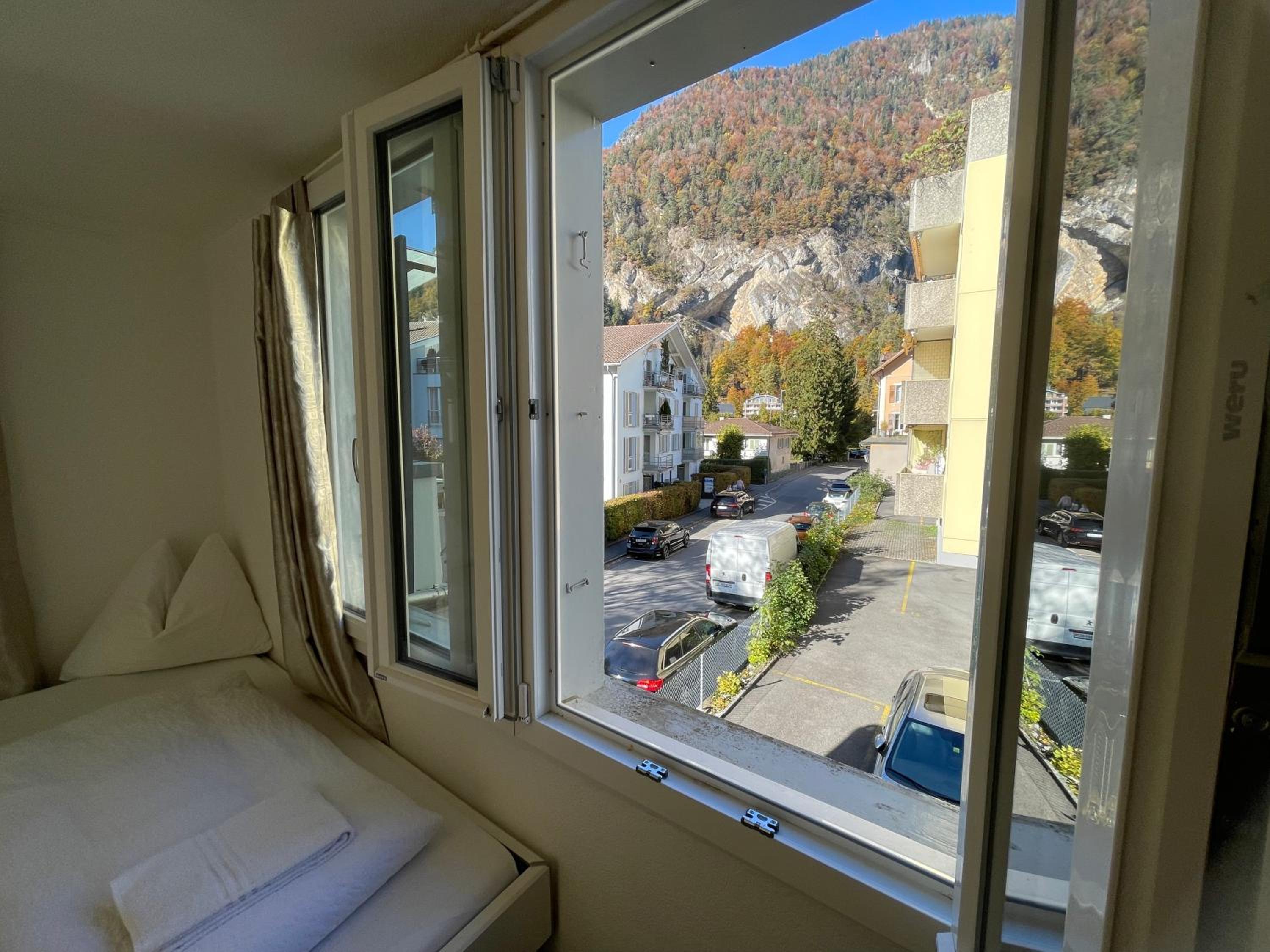 Double Room with Shared Bathroom photo 2