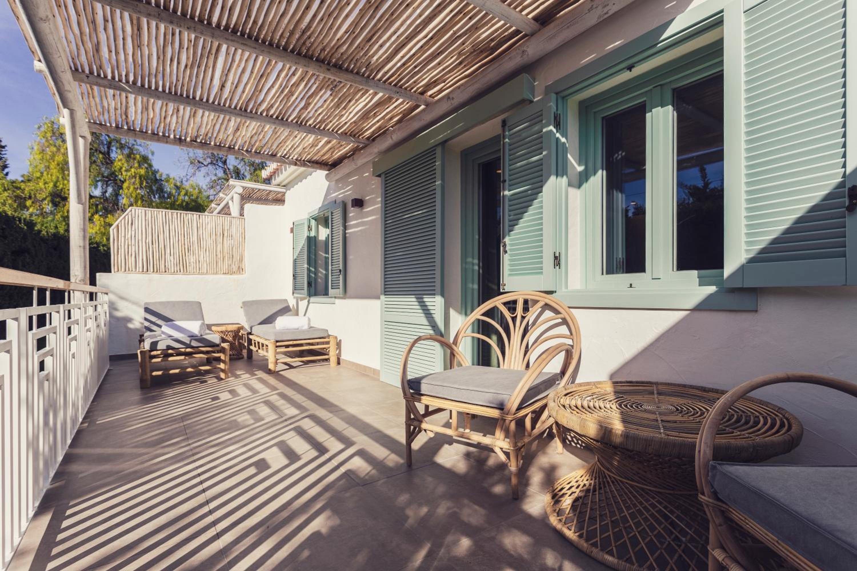 Deluxe Bungalow