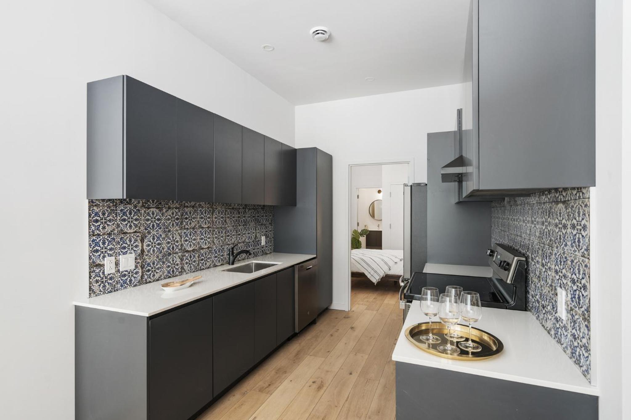 Two-Bedroom Superior Apartment - Photo 26
