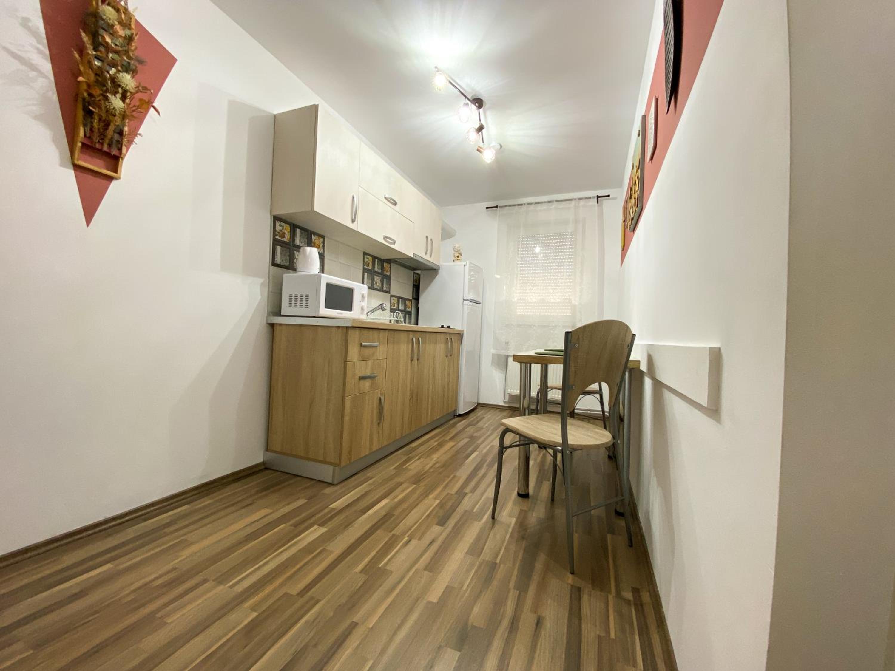 Apartment - Photo 18