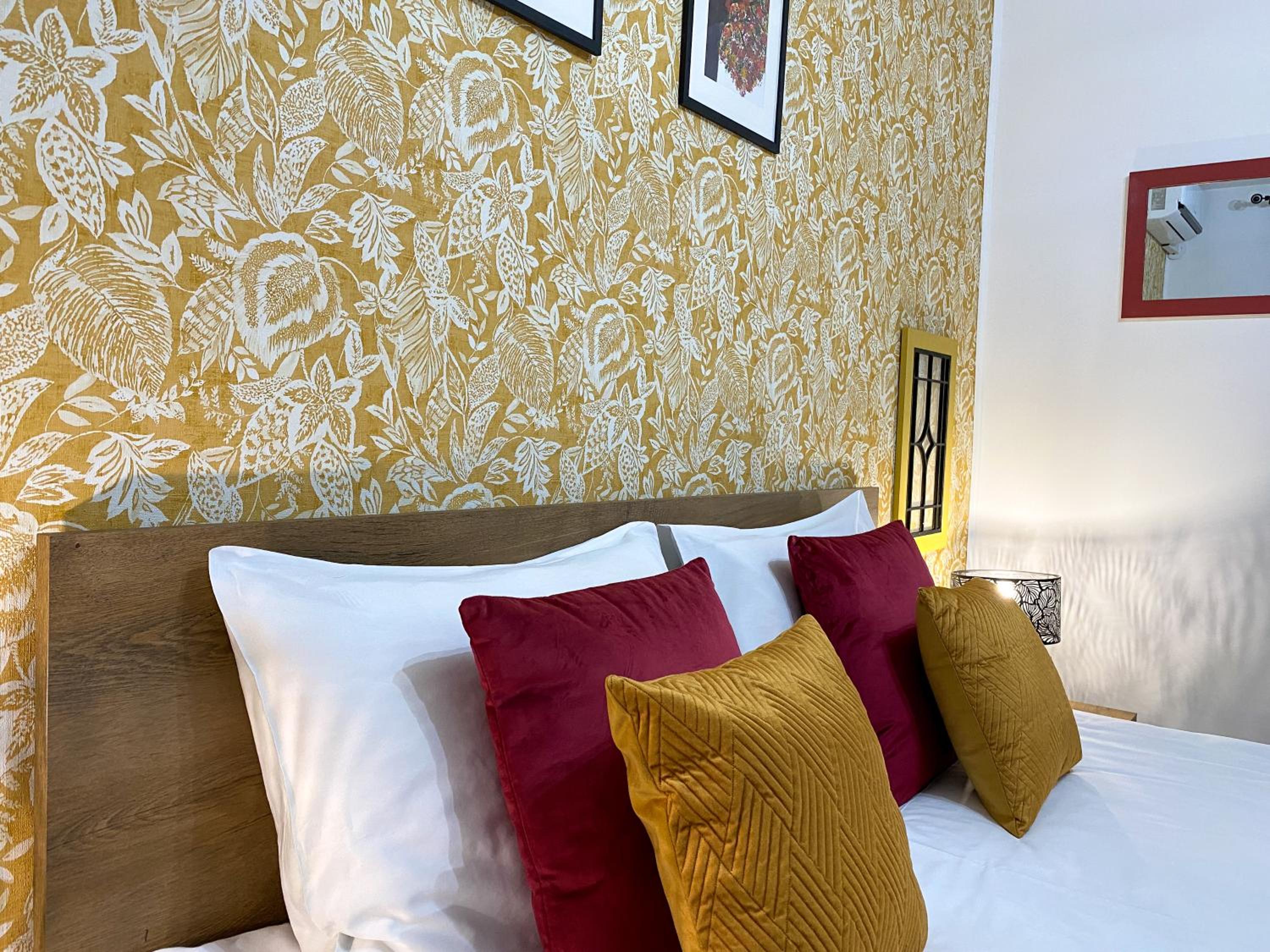 Apartment - Photo 32
