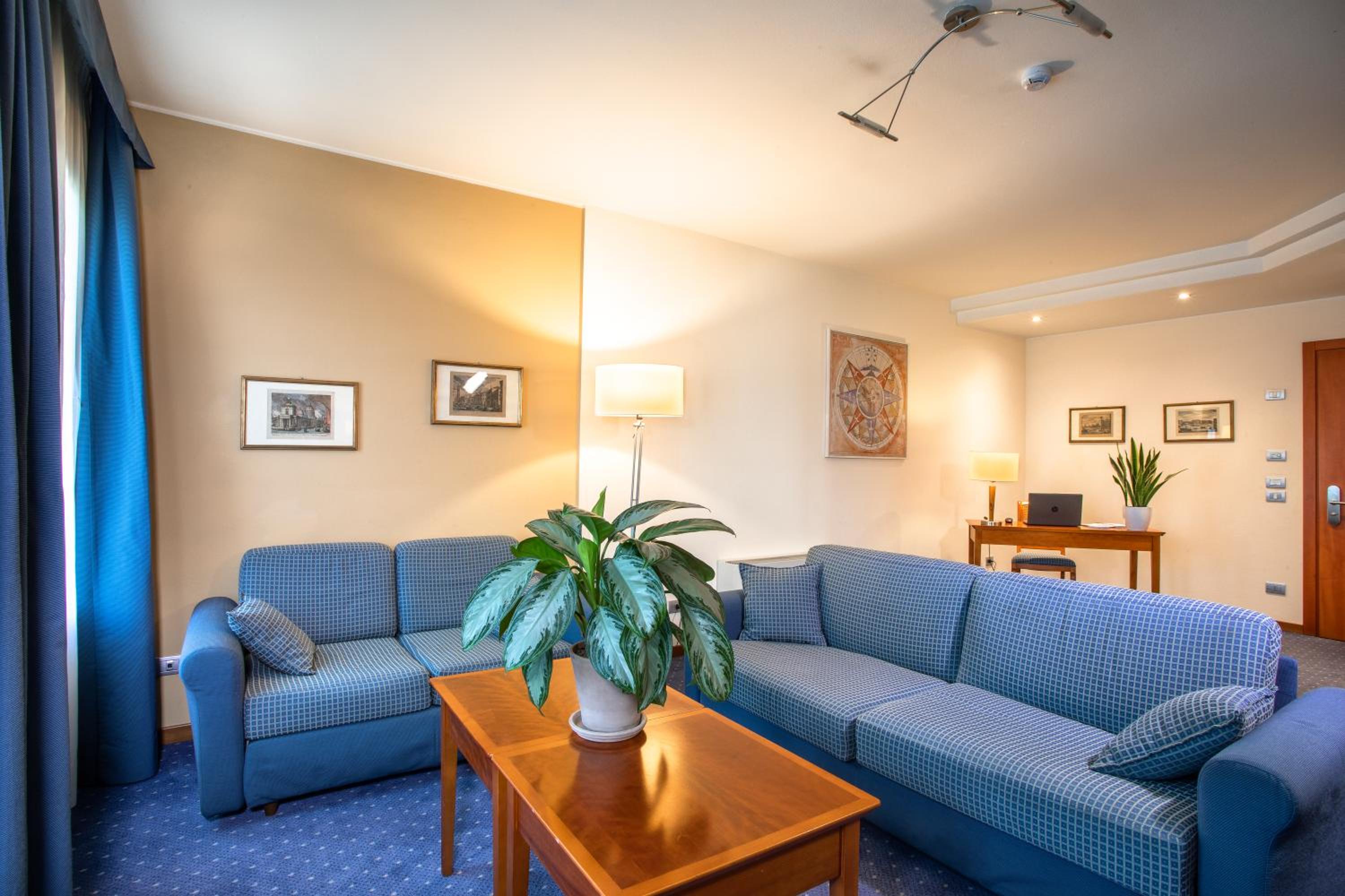 Junior Suite with Sofa Bed photo 2