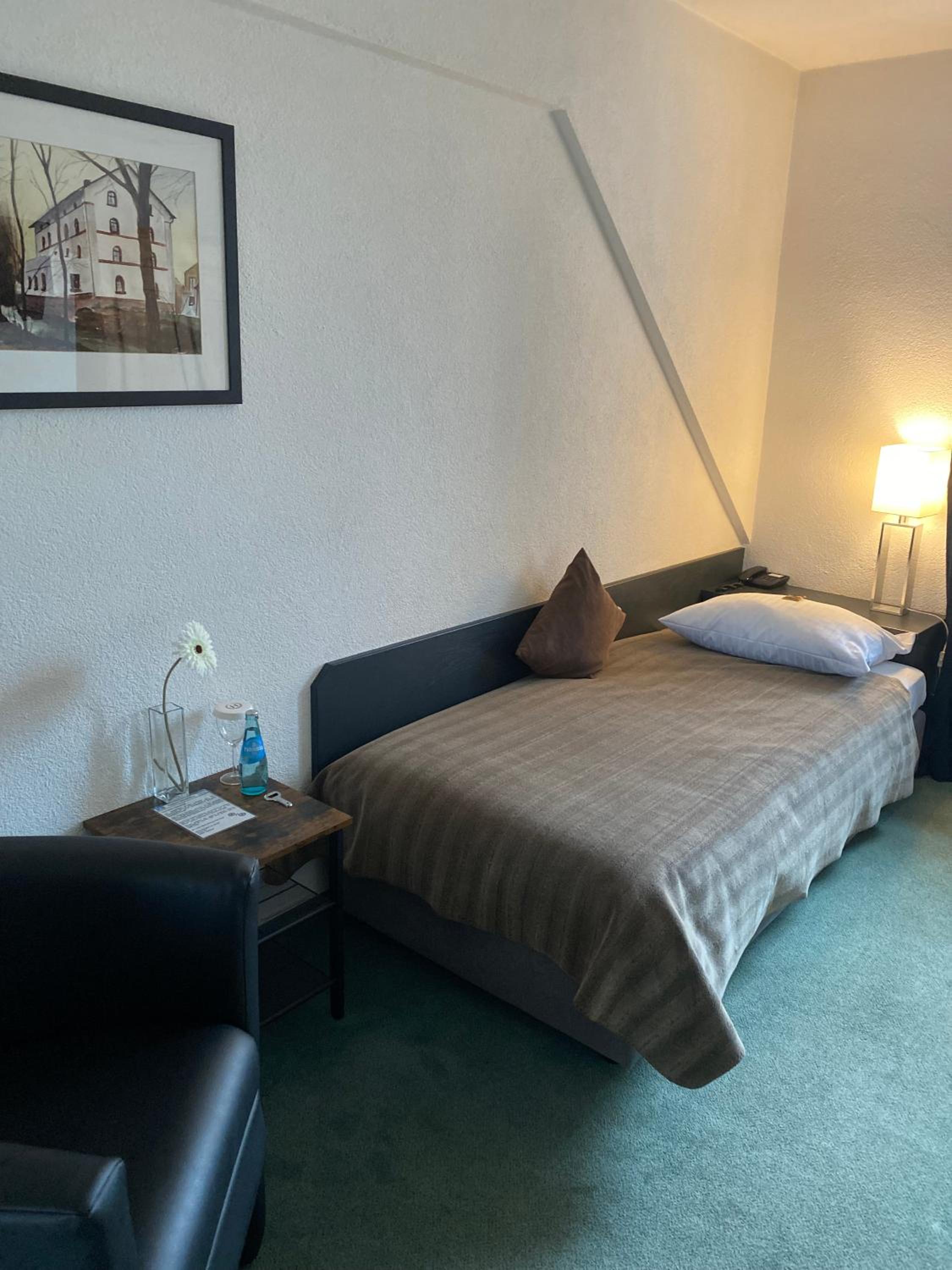 Single Room photo 1