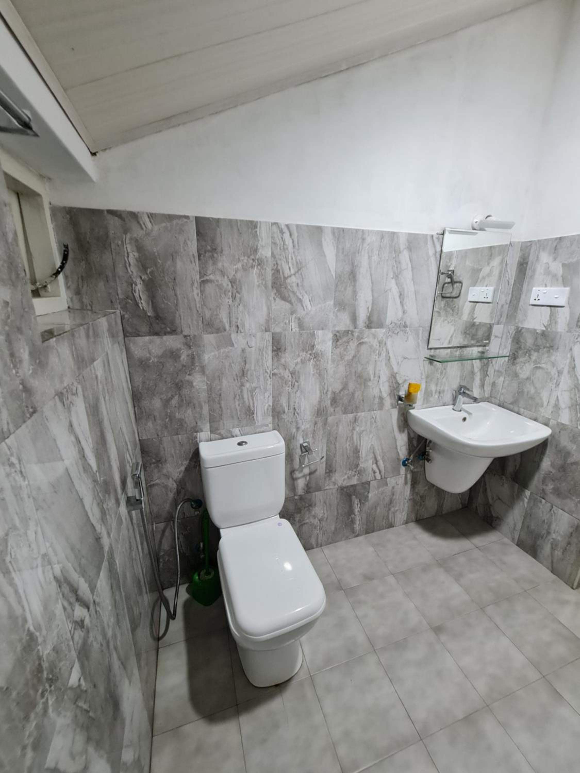 Double or Twin Room photo 3