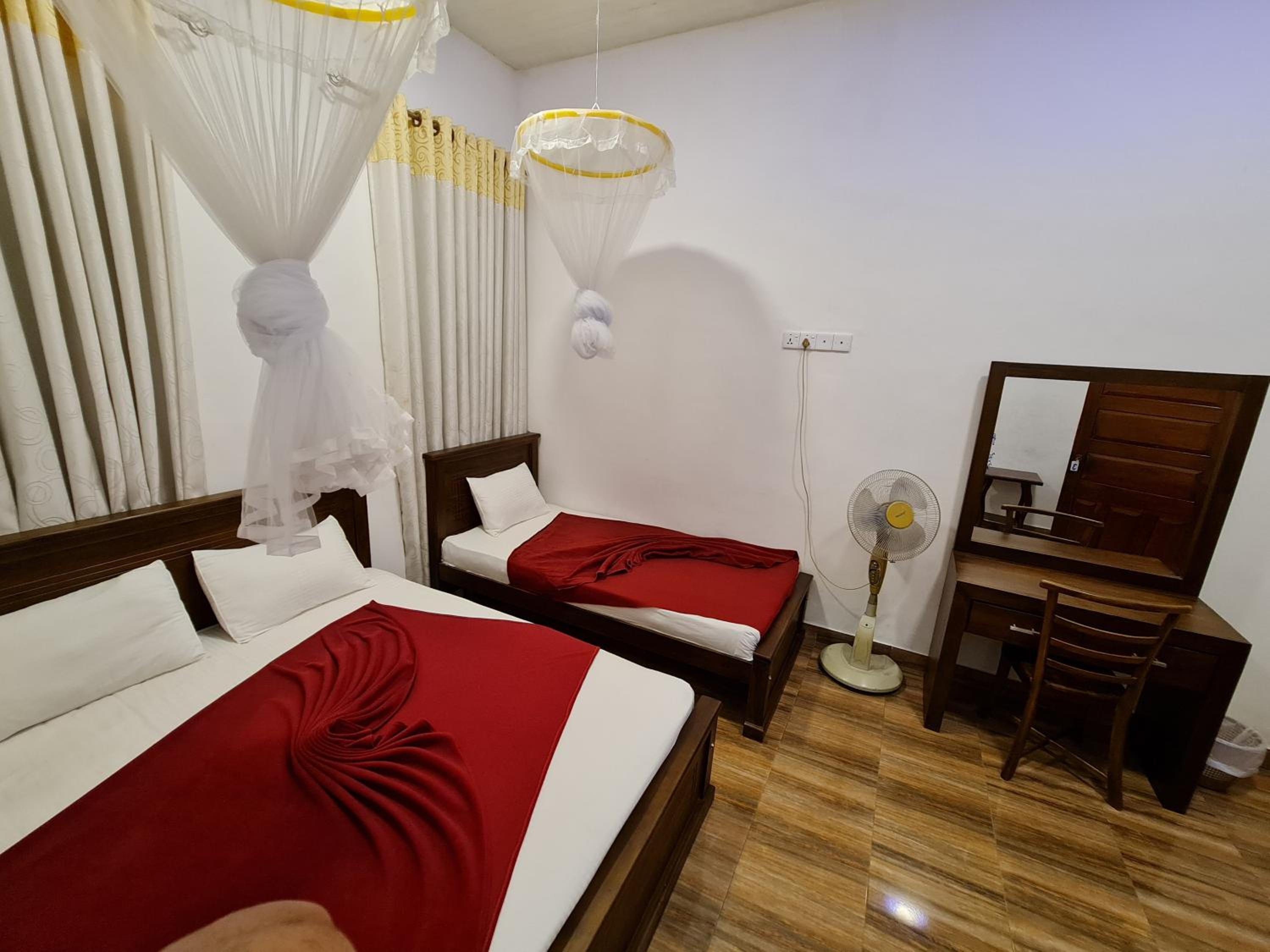 Double or Twin Room photo 2