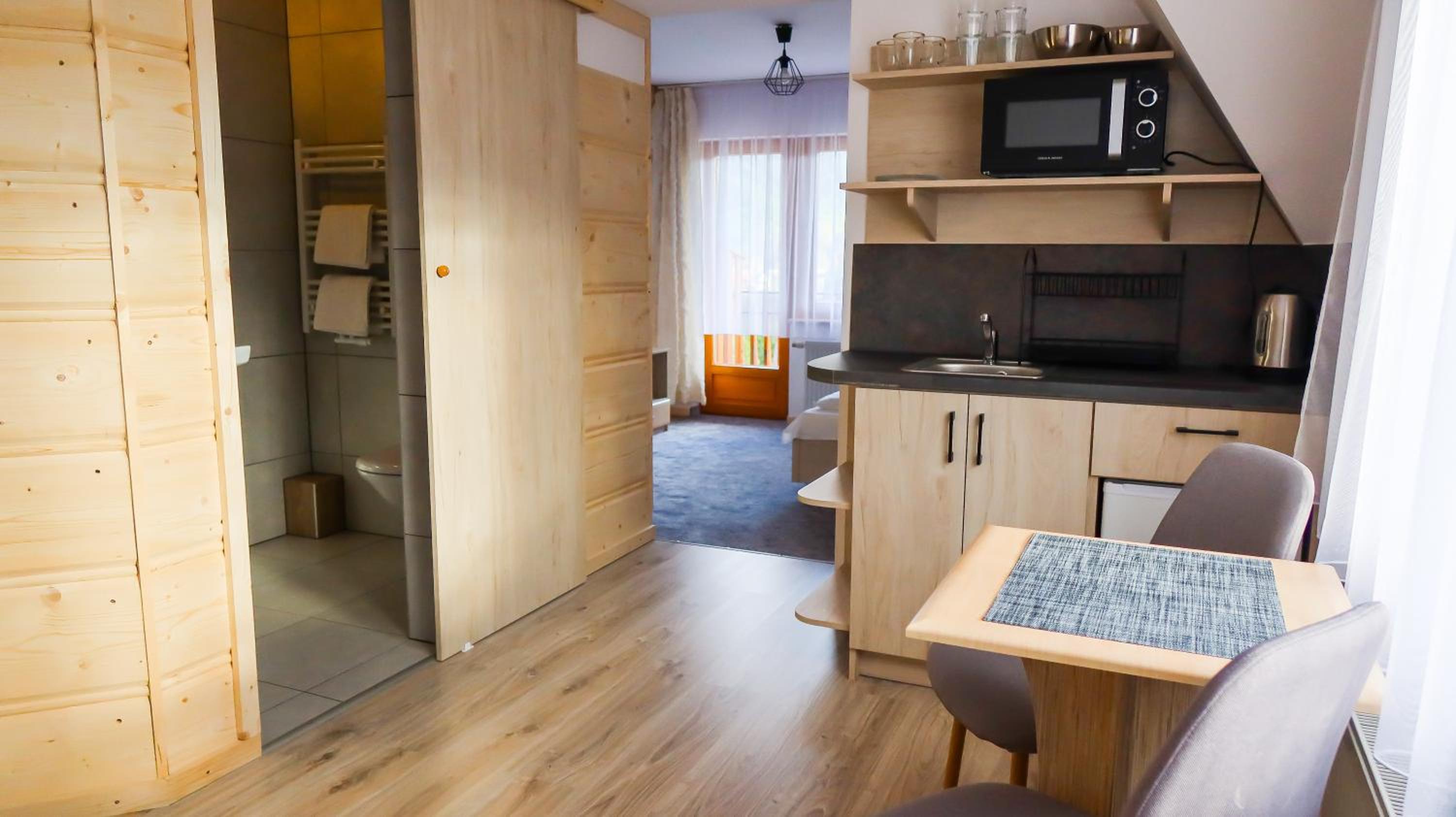 Deluxe Double Room with Balcony - Photo 2