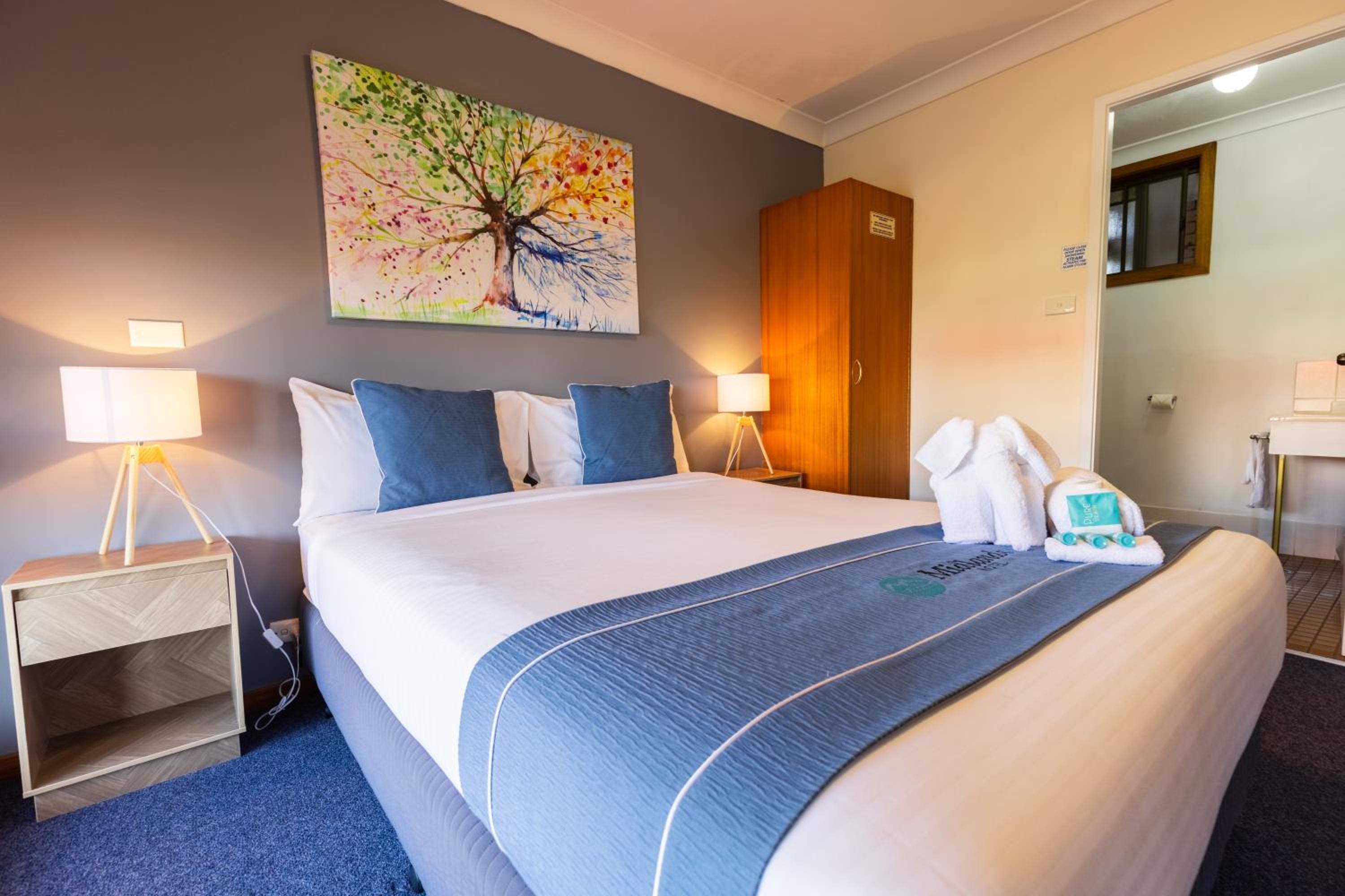 Deluxe Queen Room - Photo 1
