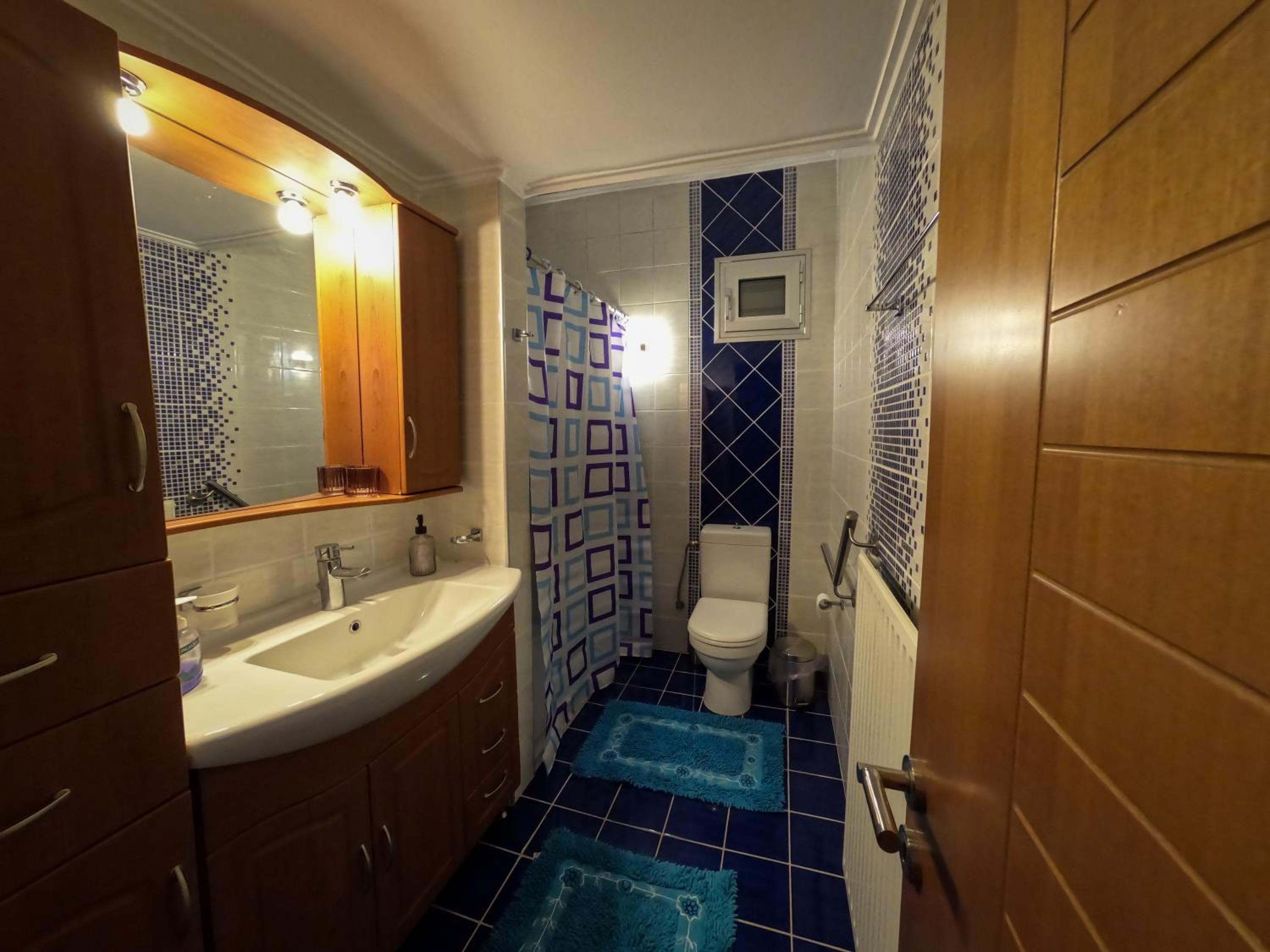 Two-Bedroom Apartment - Photo 17