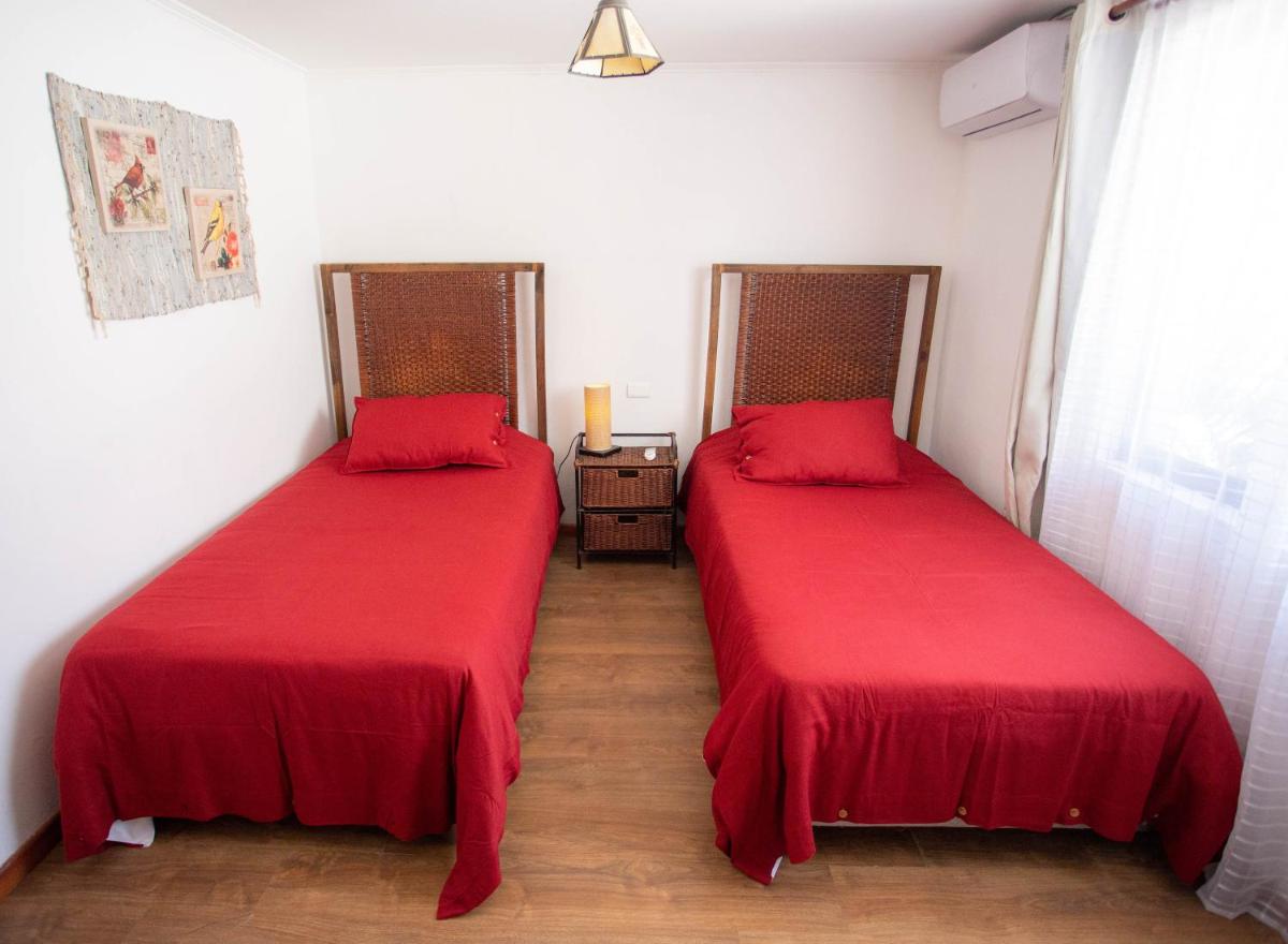 Twin Room with Private Bathroom photo 3