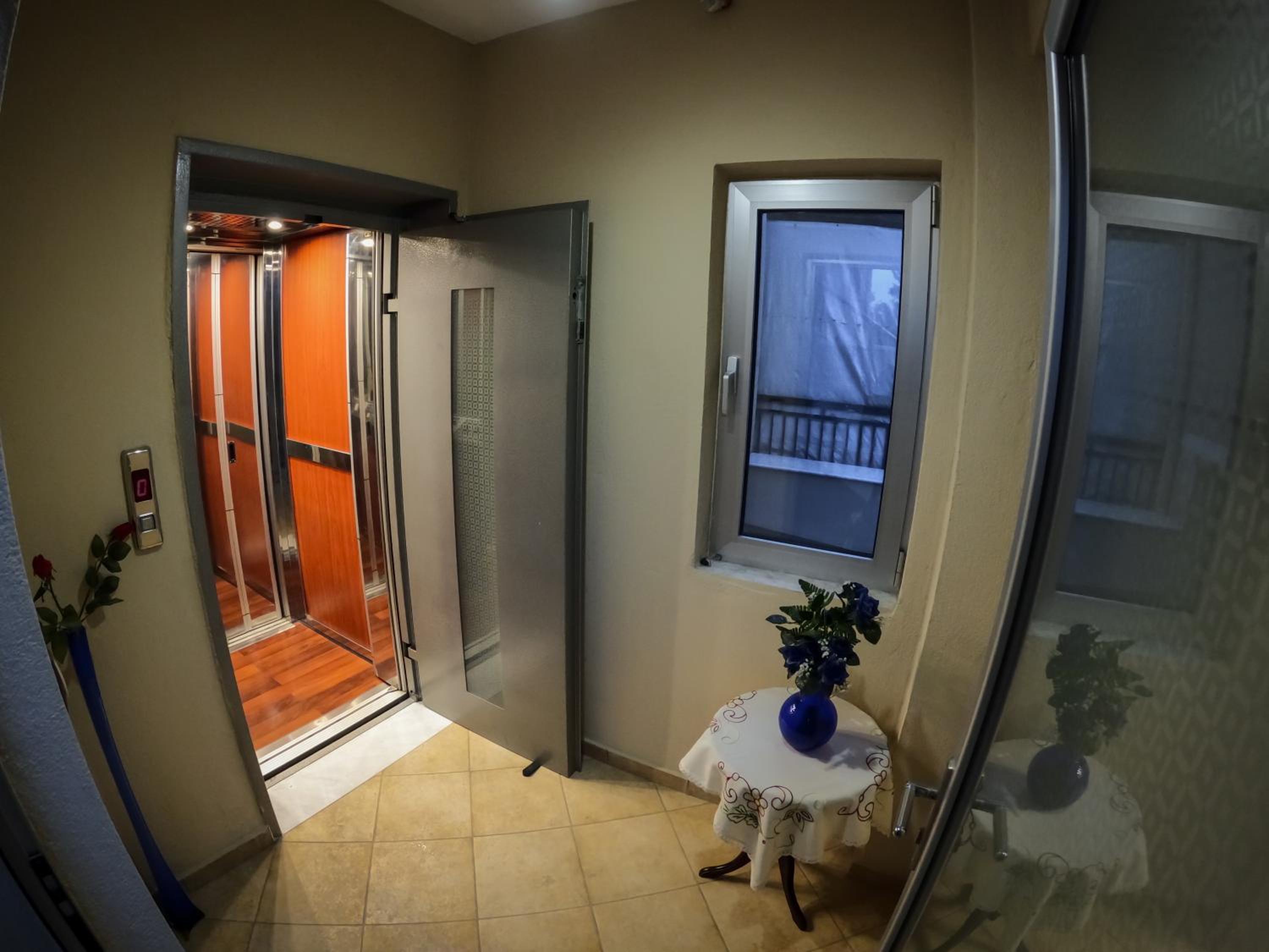 Two-Bedroom Apartment - Photo 19