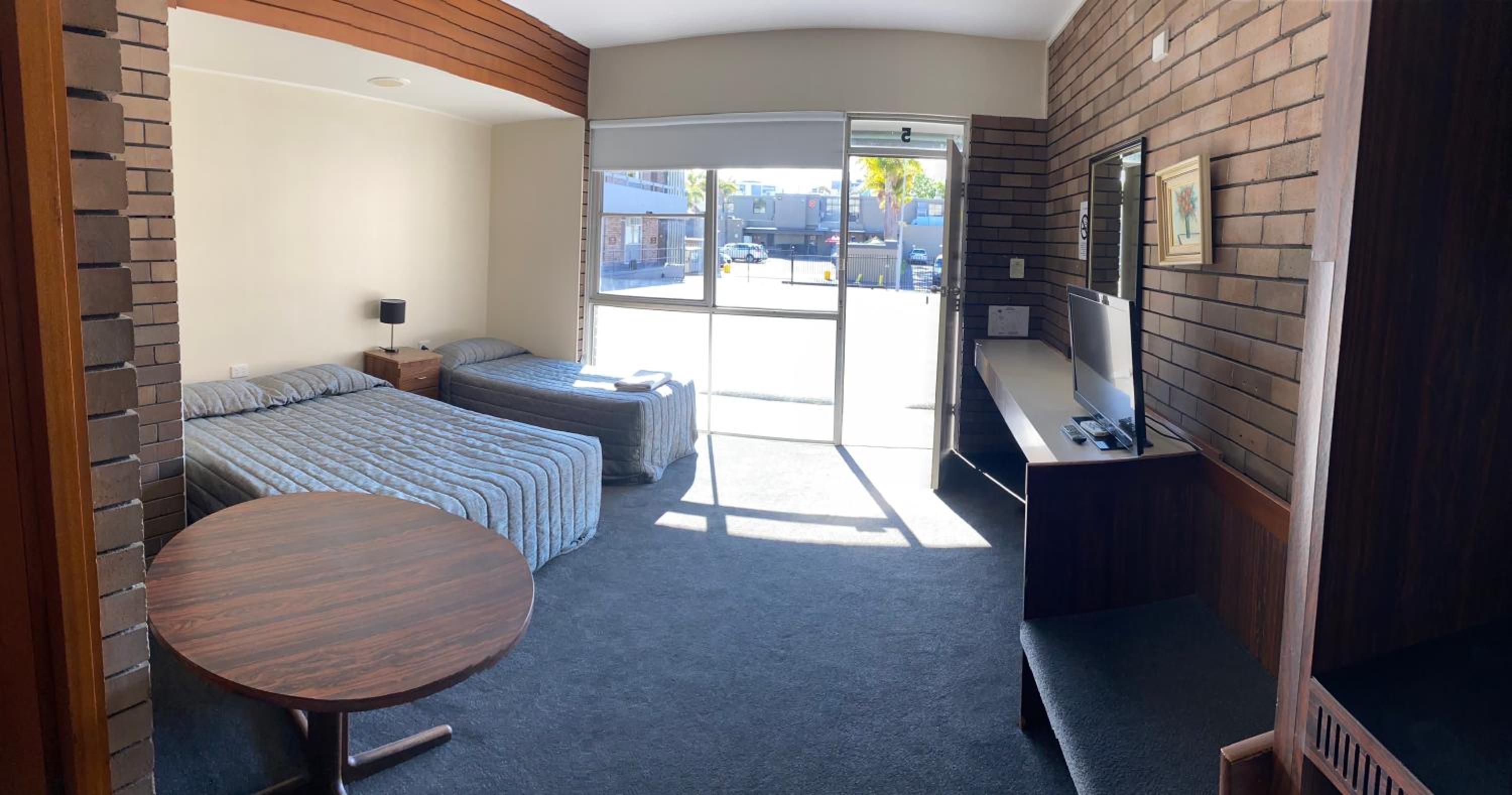 Double or Twin Room photo 3