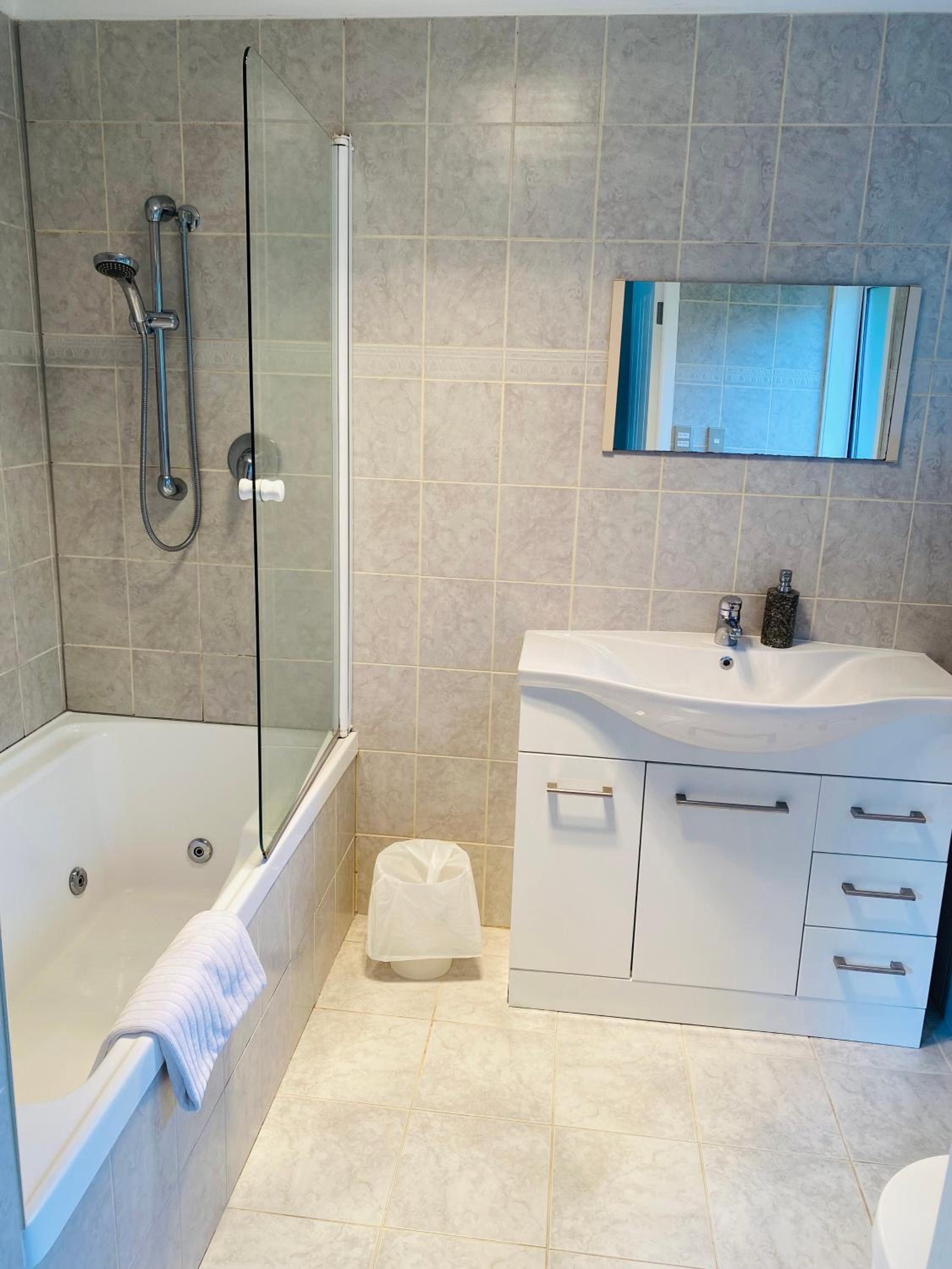 Double Room - Photo 3