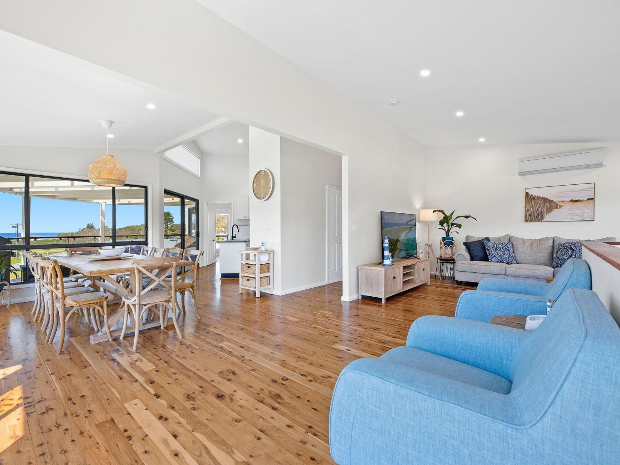 Three-Bedroom House photo 1