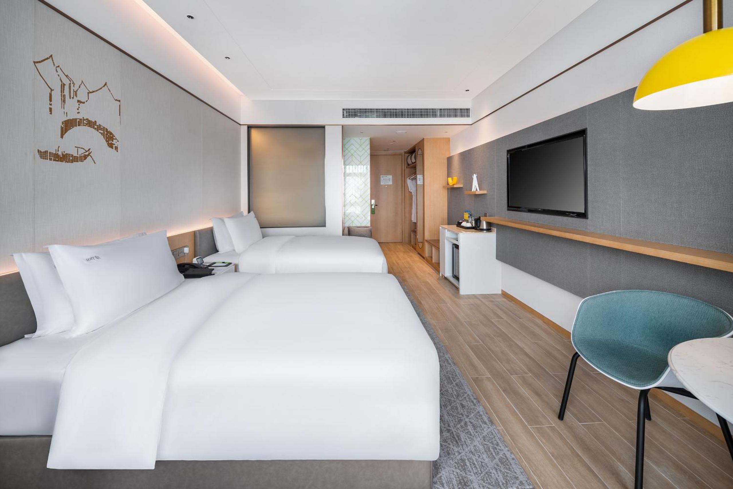Standard Double Room with Two Double Beds - Disability Access