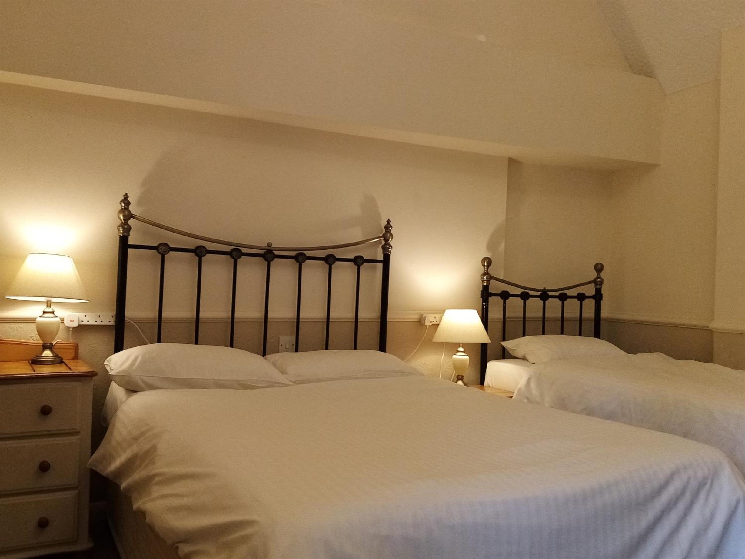Superior Triple Room - Photo 3