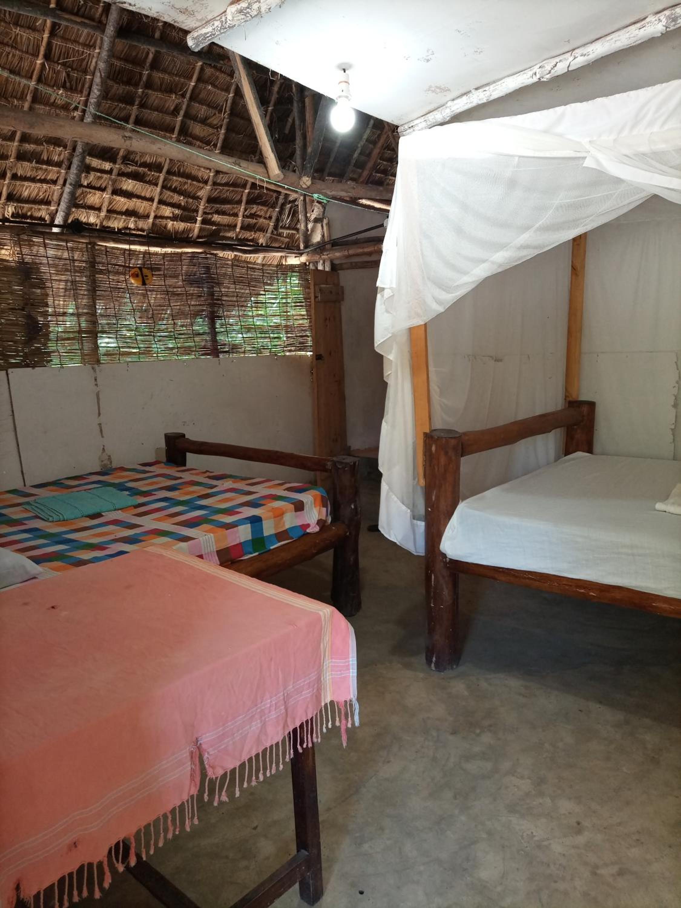 Two-Bedroom Bungalow - Photo 4