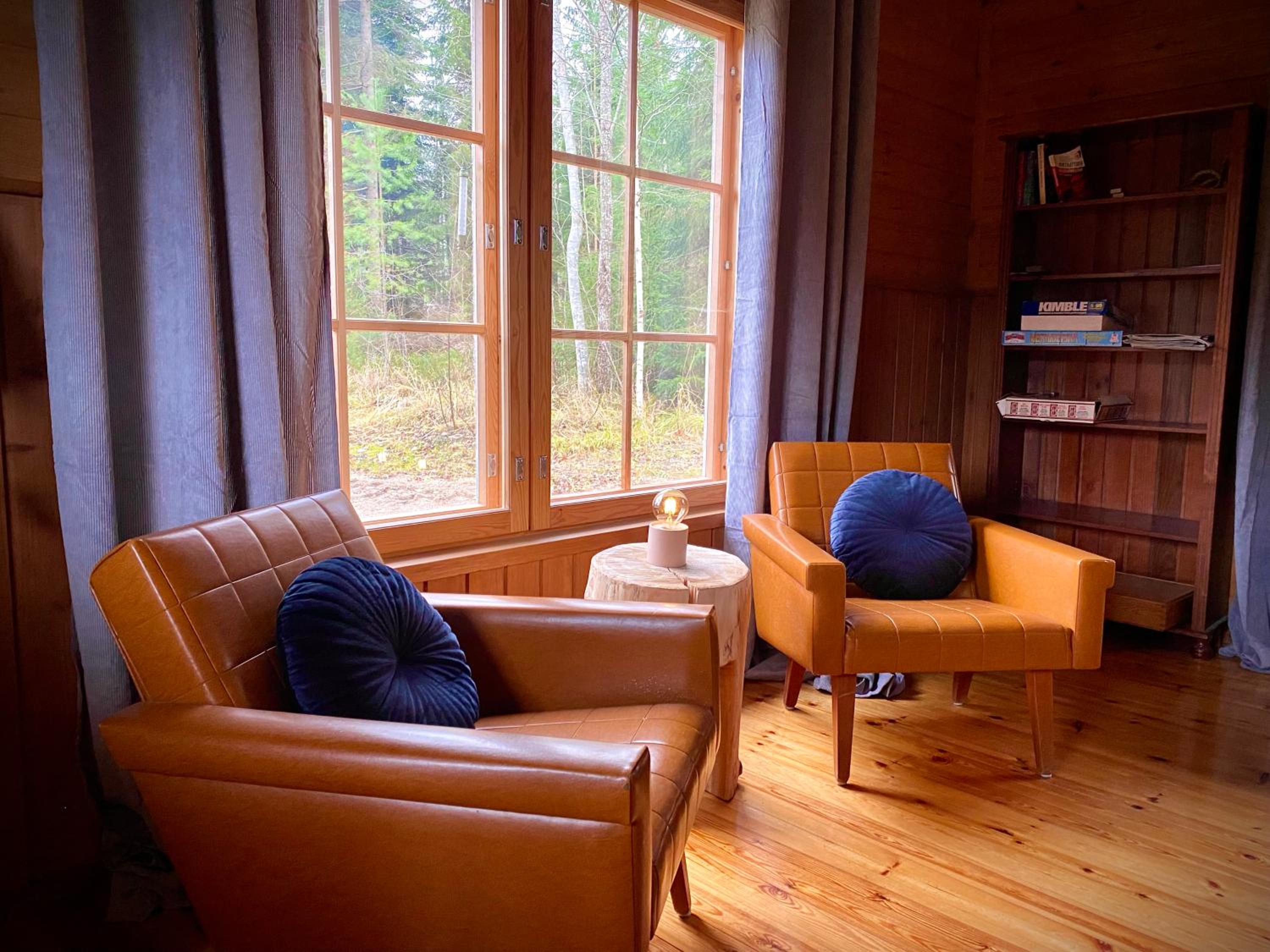 One-Bedroom Chalet (no electricity) photo 2