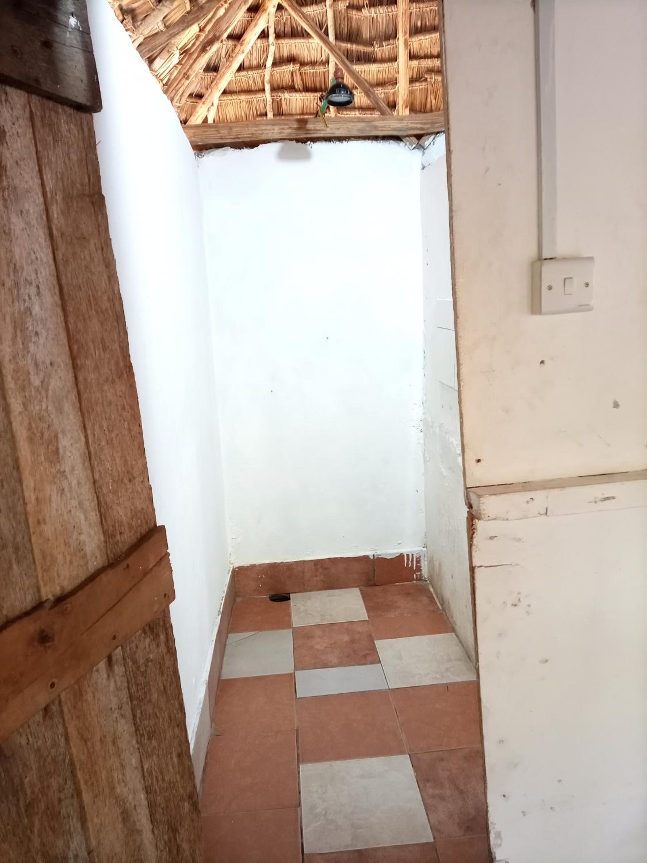 Deluxe Bungalow with Sea View - Photo 16