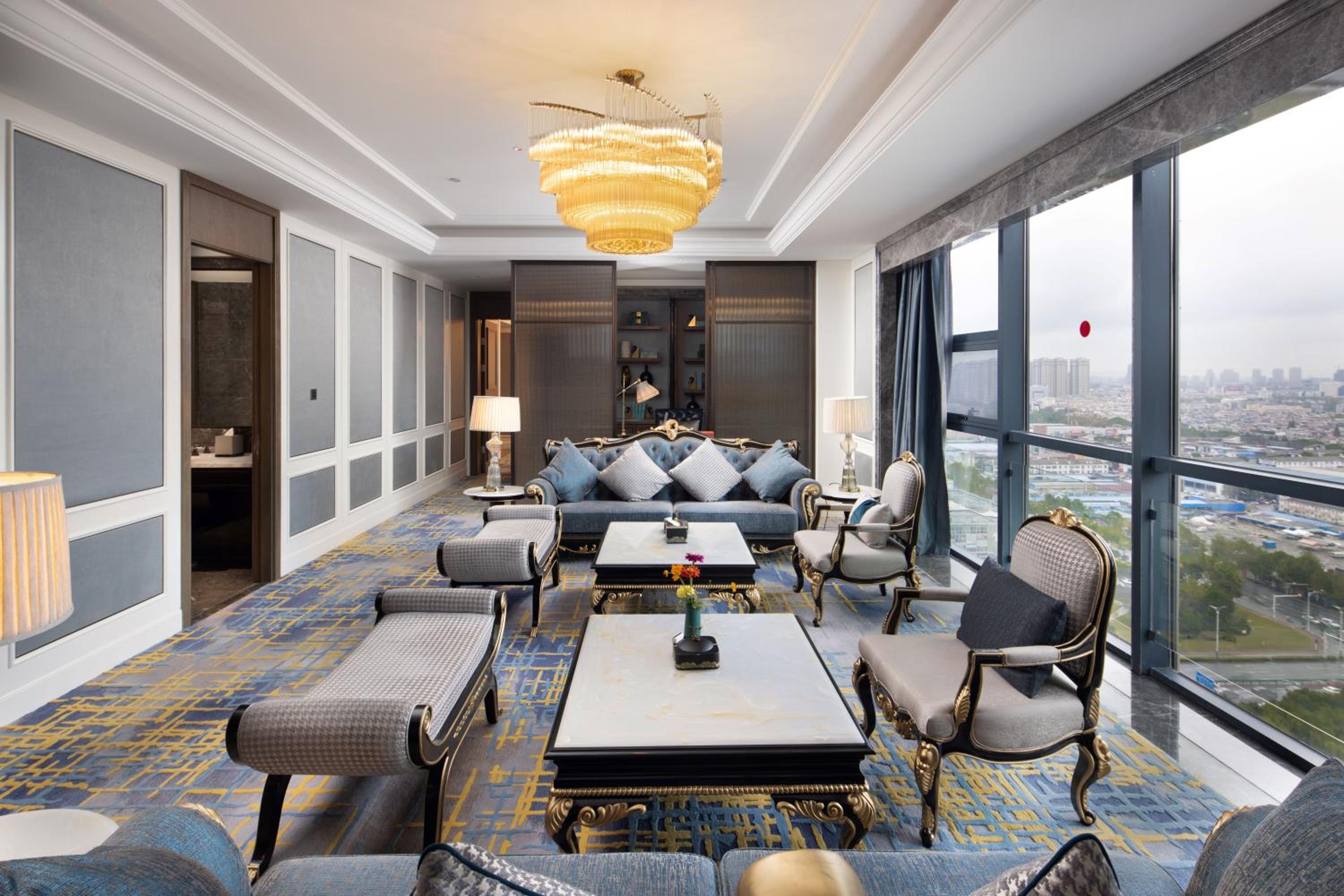 Presidential Suite photo 1