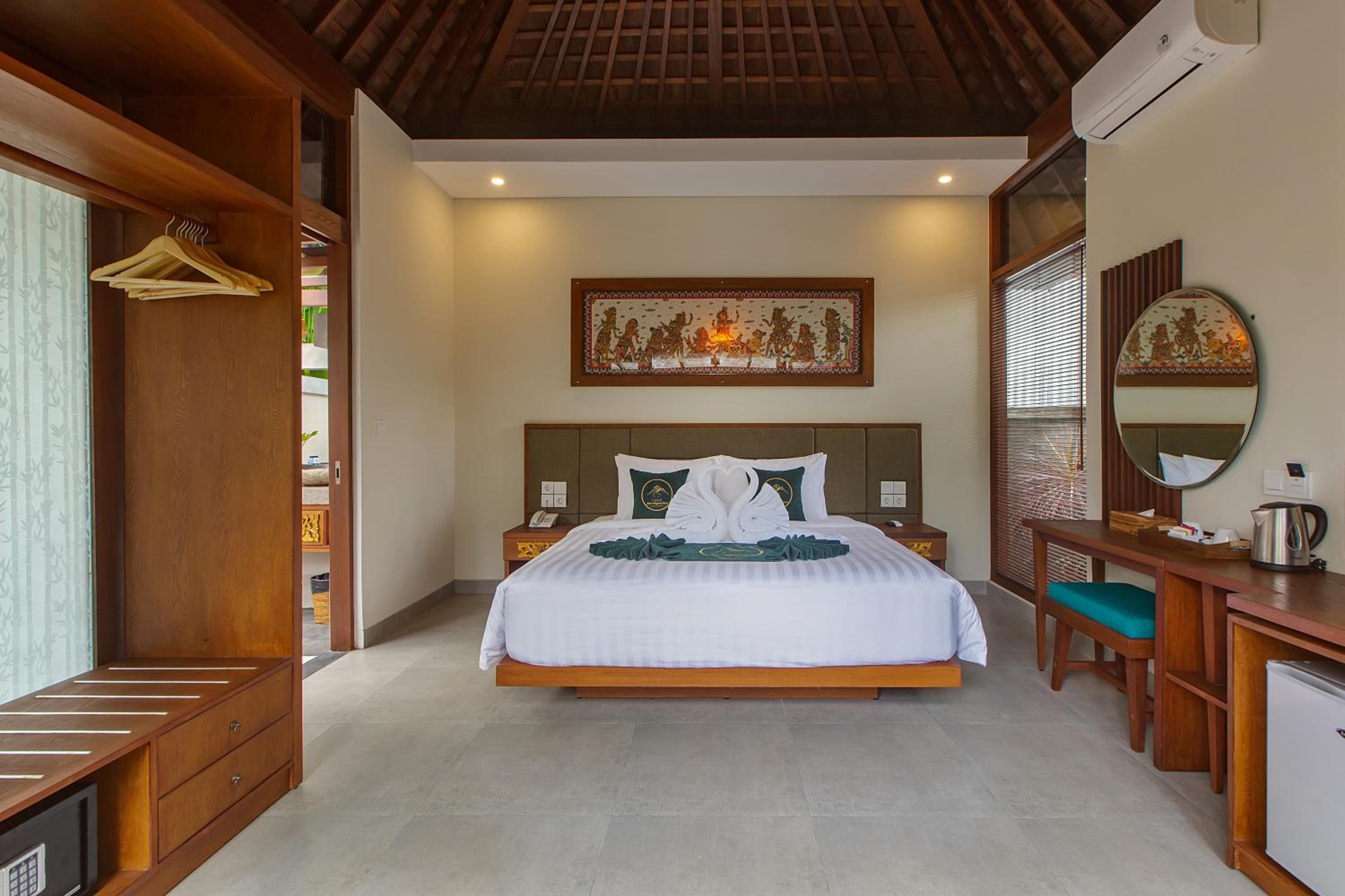 Deluxe King Room - Photo 6