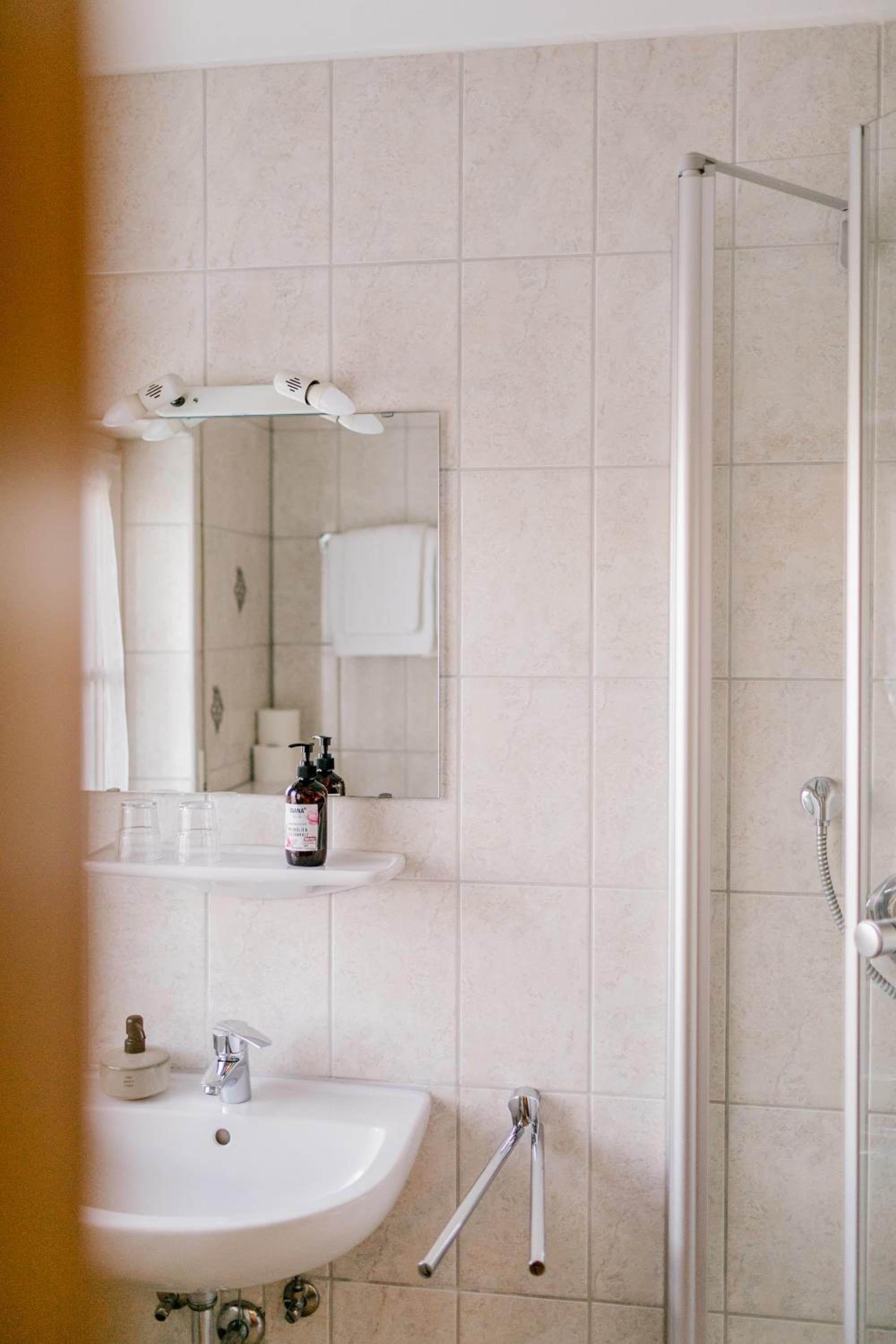 Double Room - Photo 20