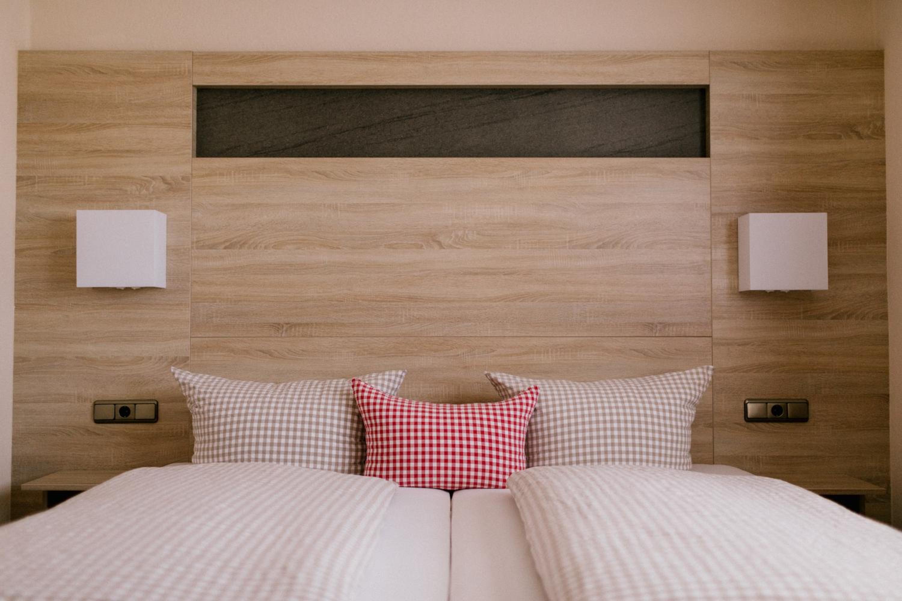 Double Room - Photo 8
