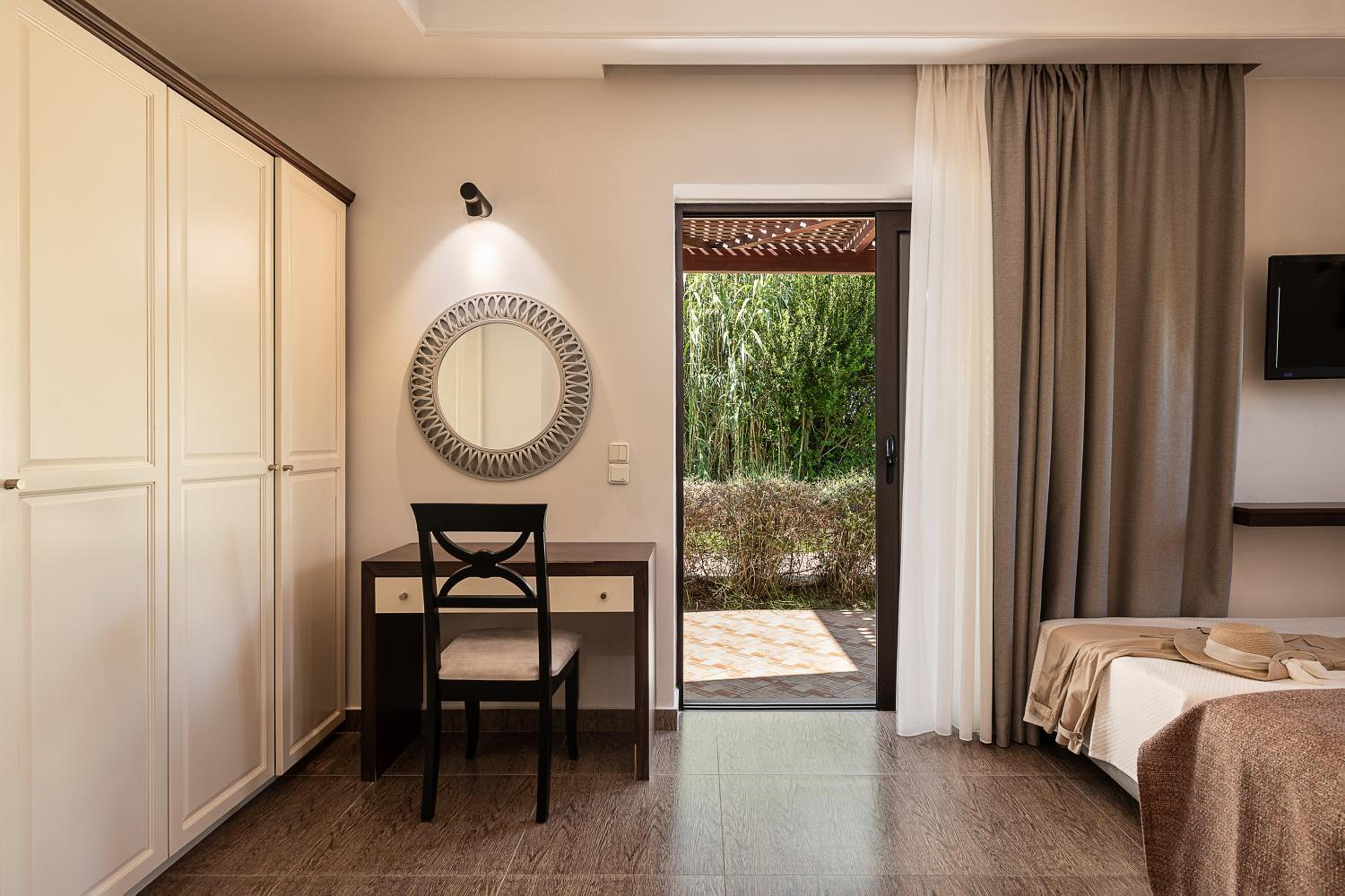 Superior Villa photo 2