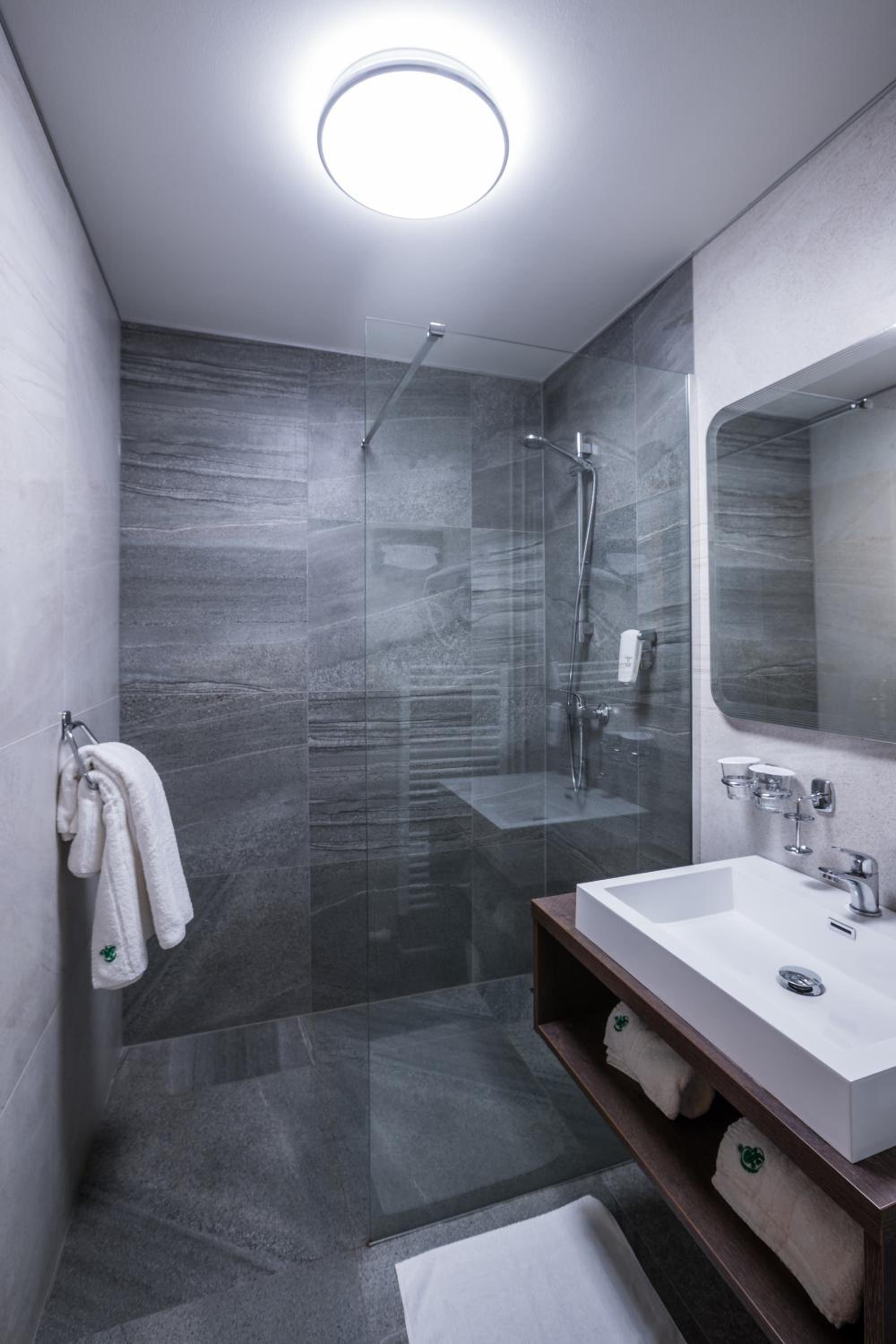 Superior Double or Twin Room - Photo 4