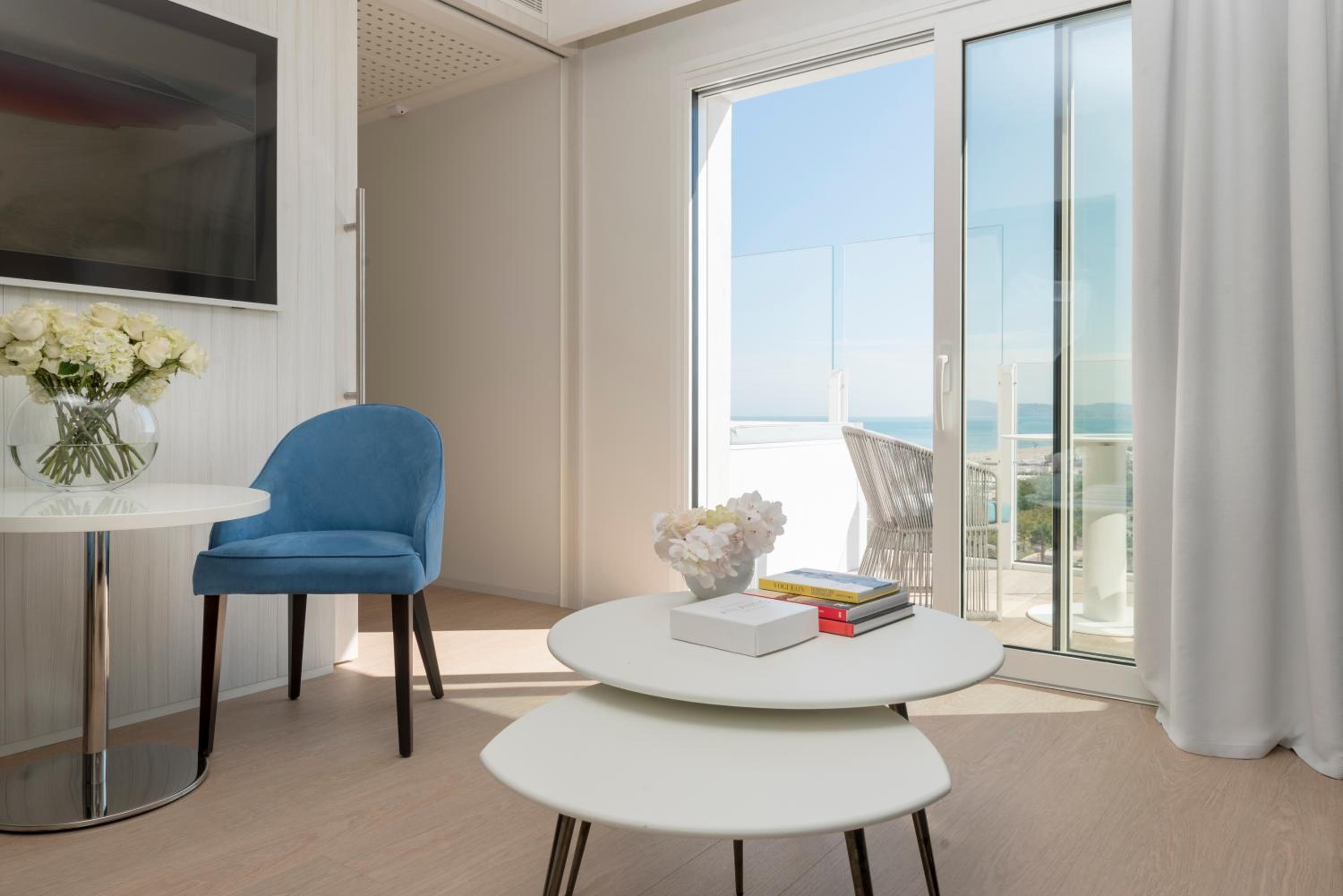 Deluxe Suite photo 1