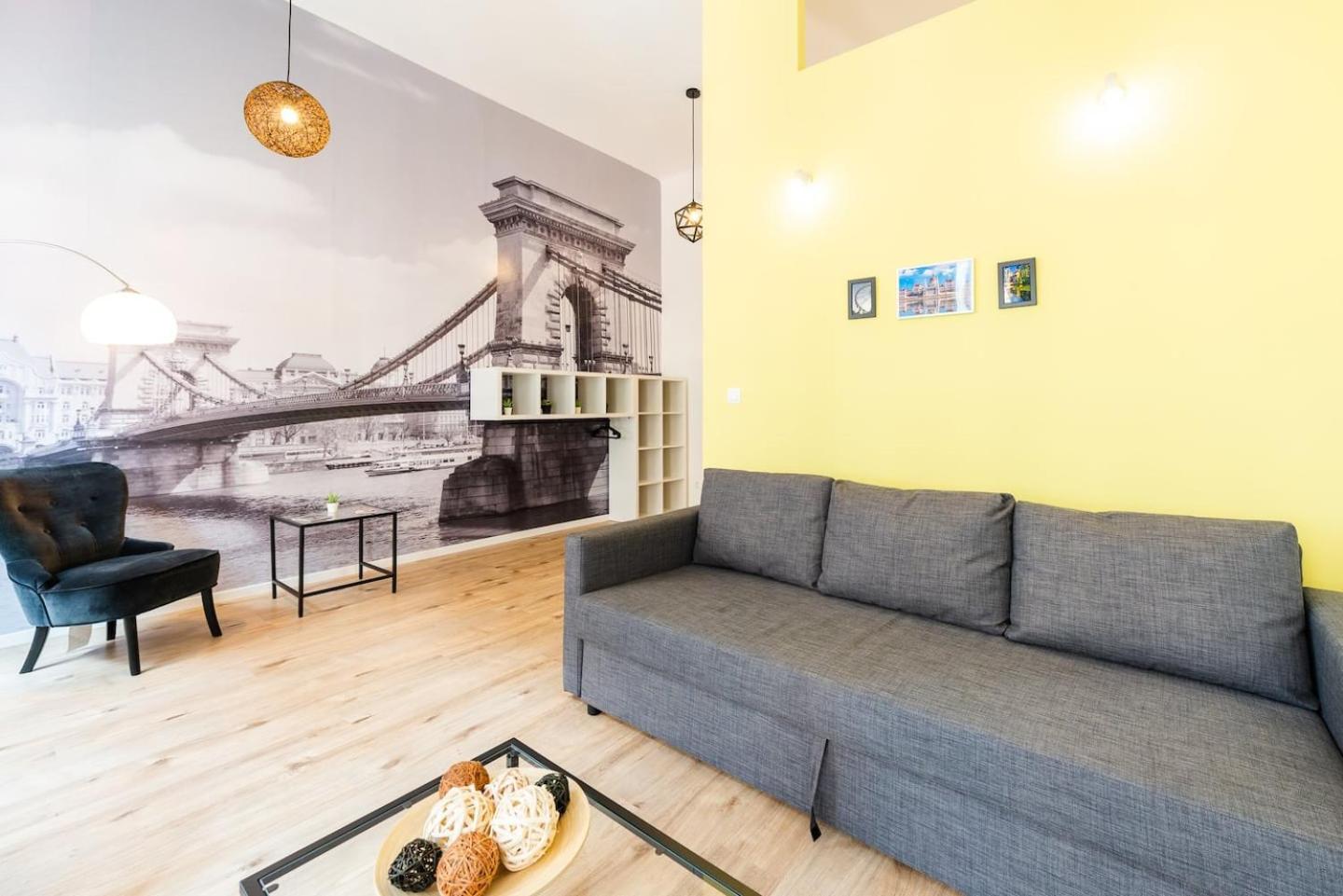 Two-Bedroom Apartment - Photo 8