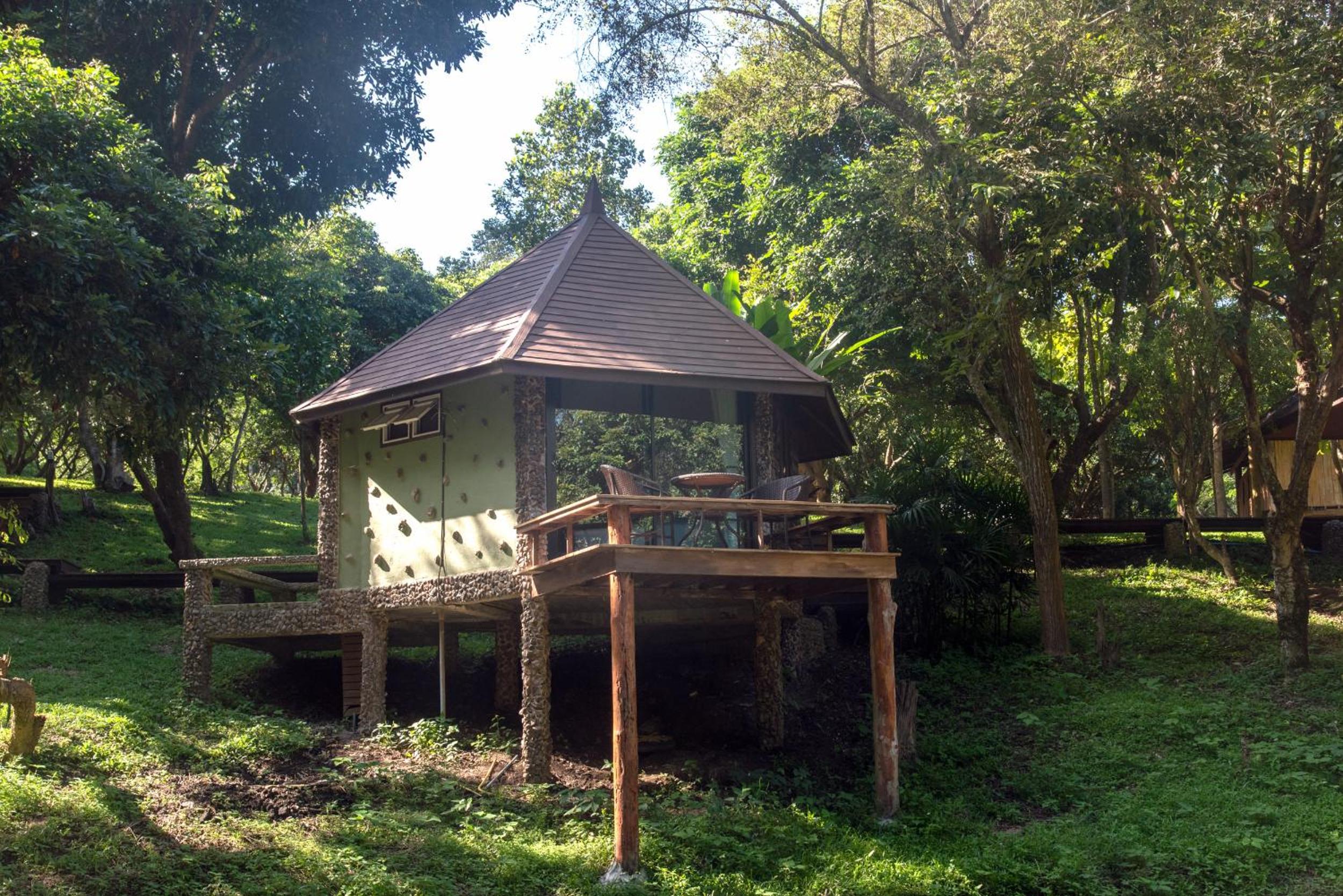 Standard Bungalow - Photo 2