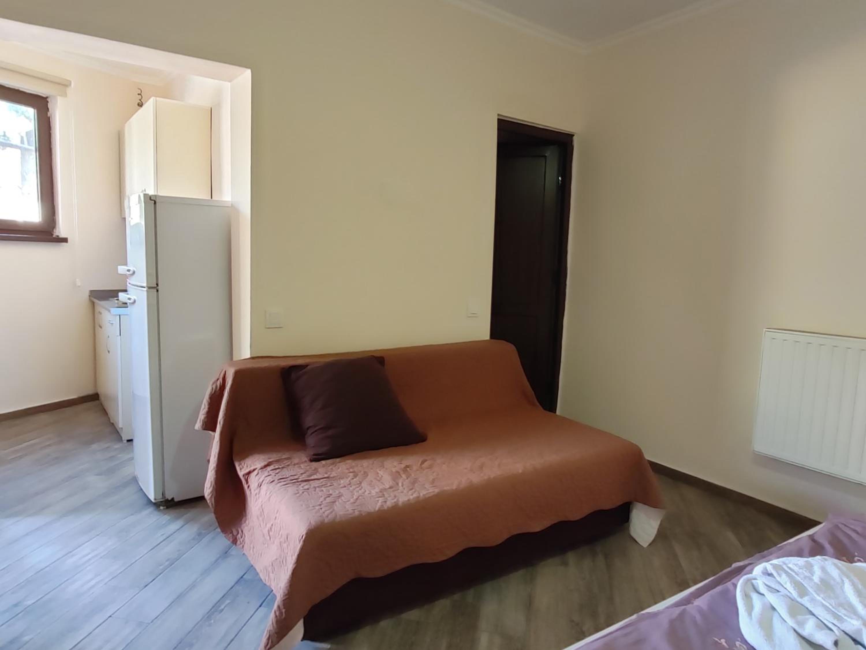Studio Apartment photo 3