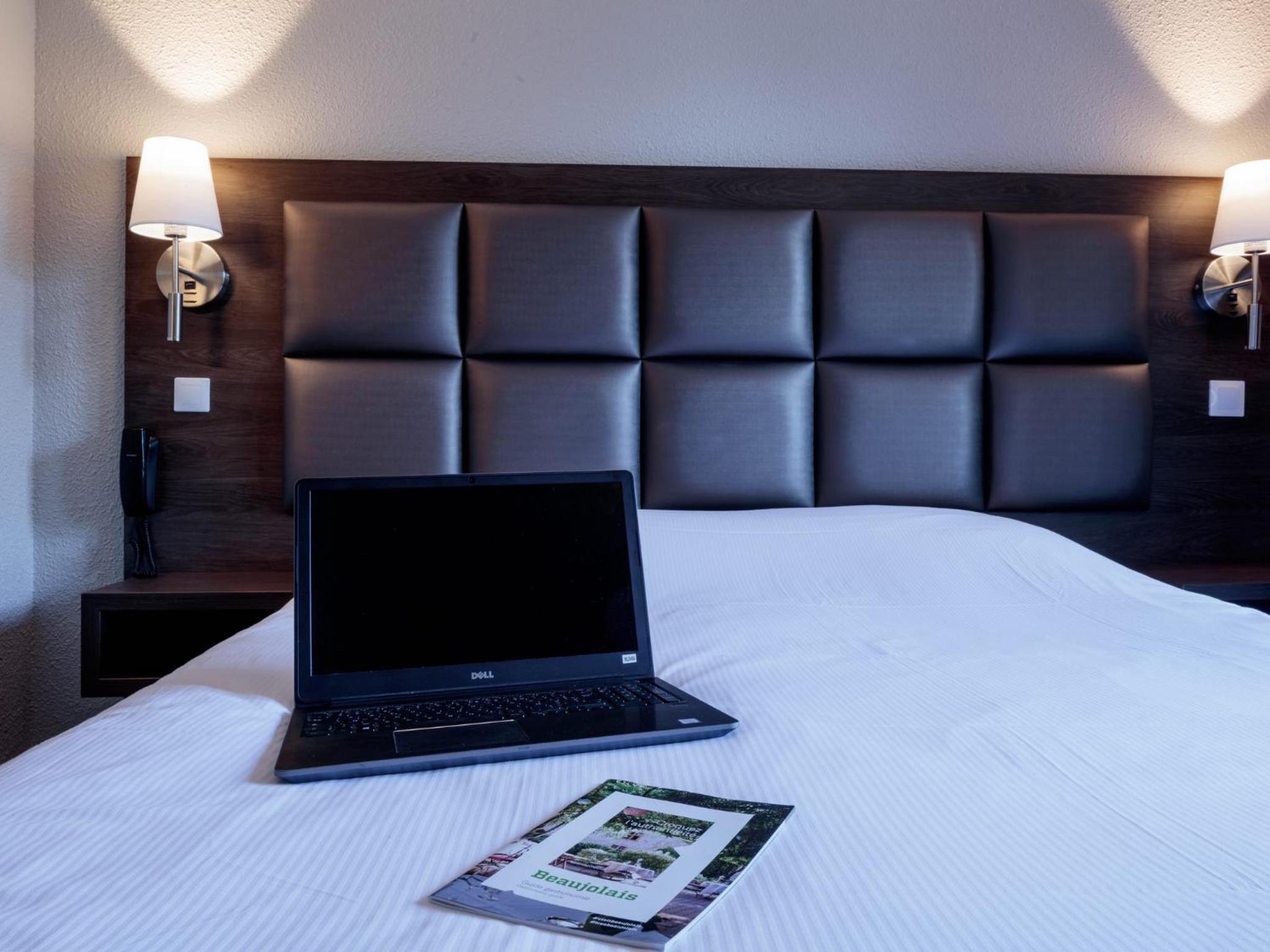 Standard Double Room - Photo 2