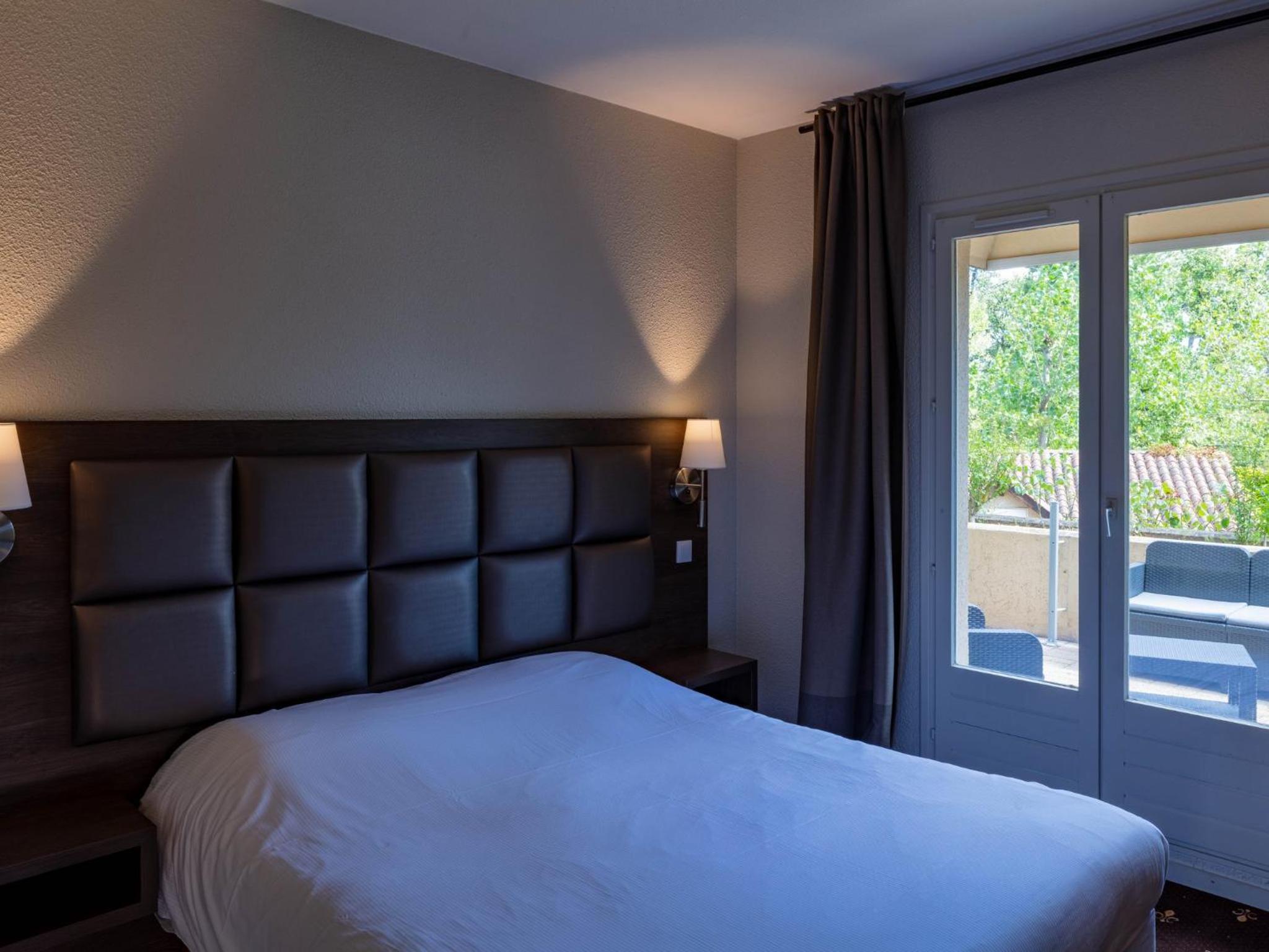 Standard Double Room - Photo 6