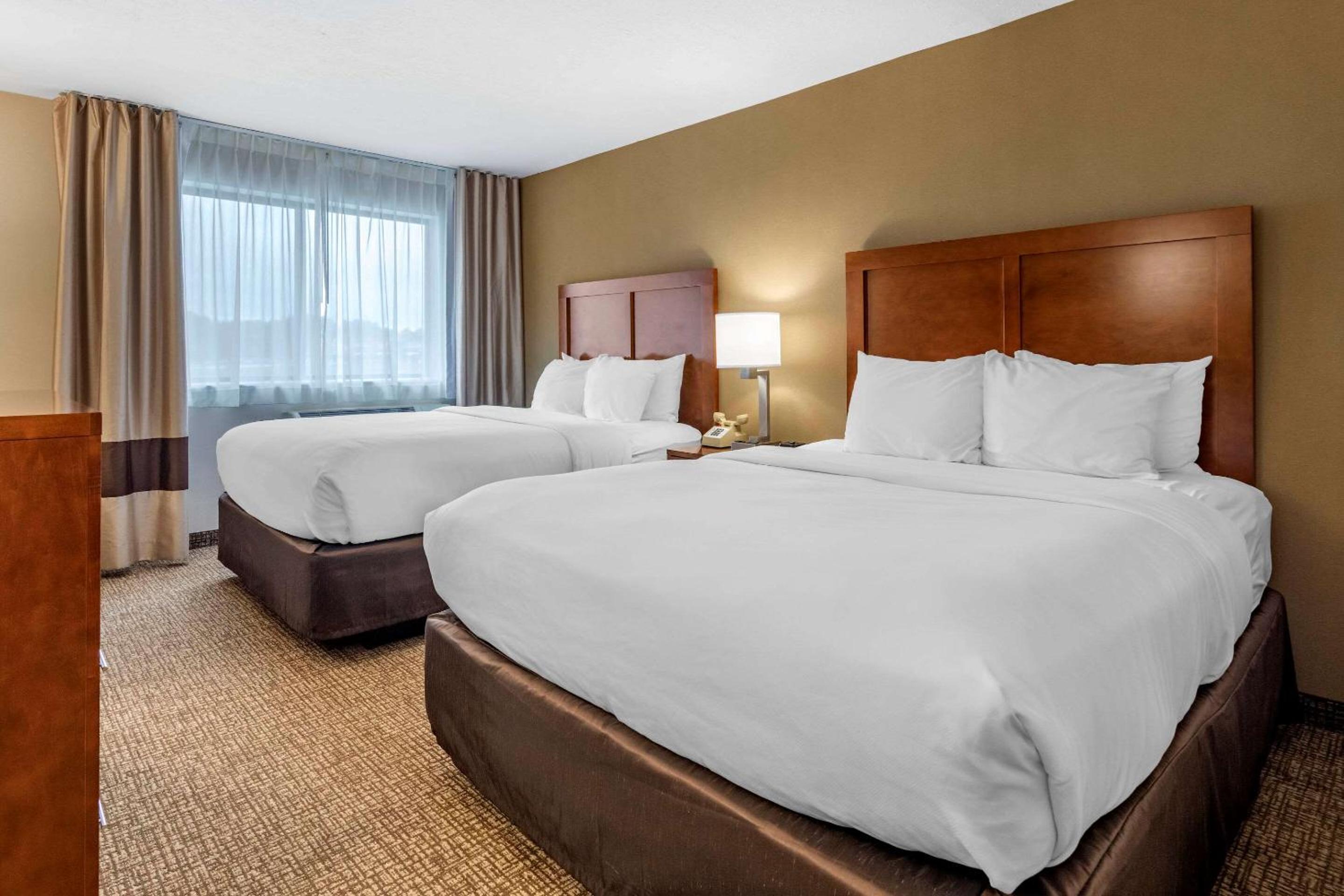 Queen Room with Two Queen Beds - Non-Smoking
