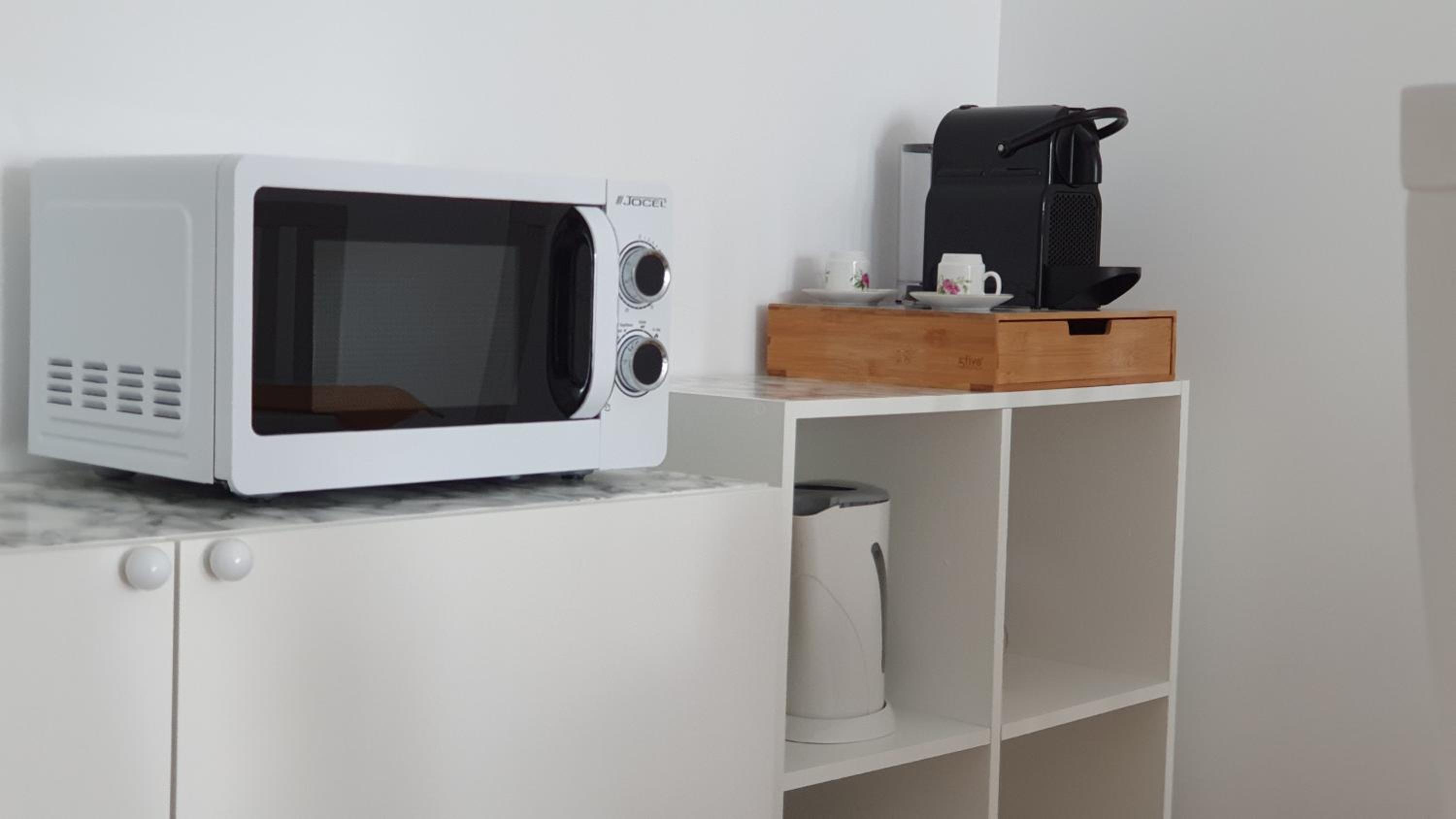 One-Bedroom Apartment - Photo 14