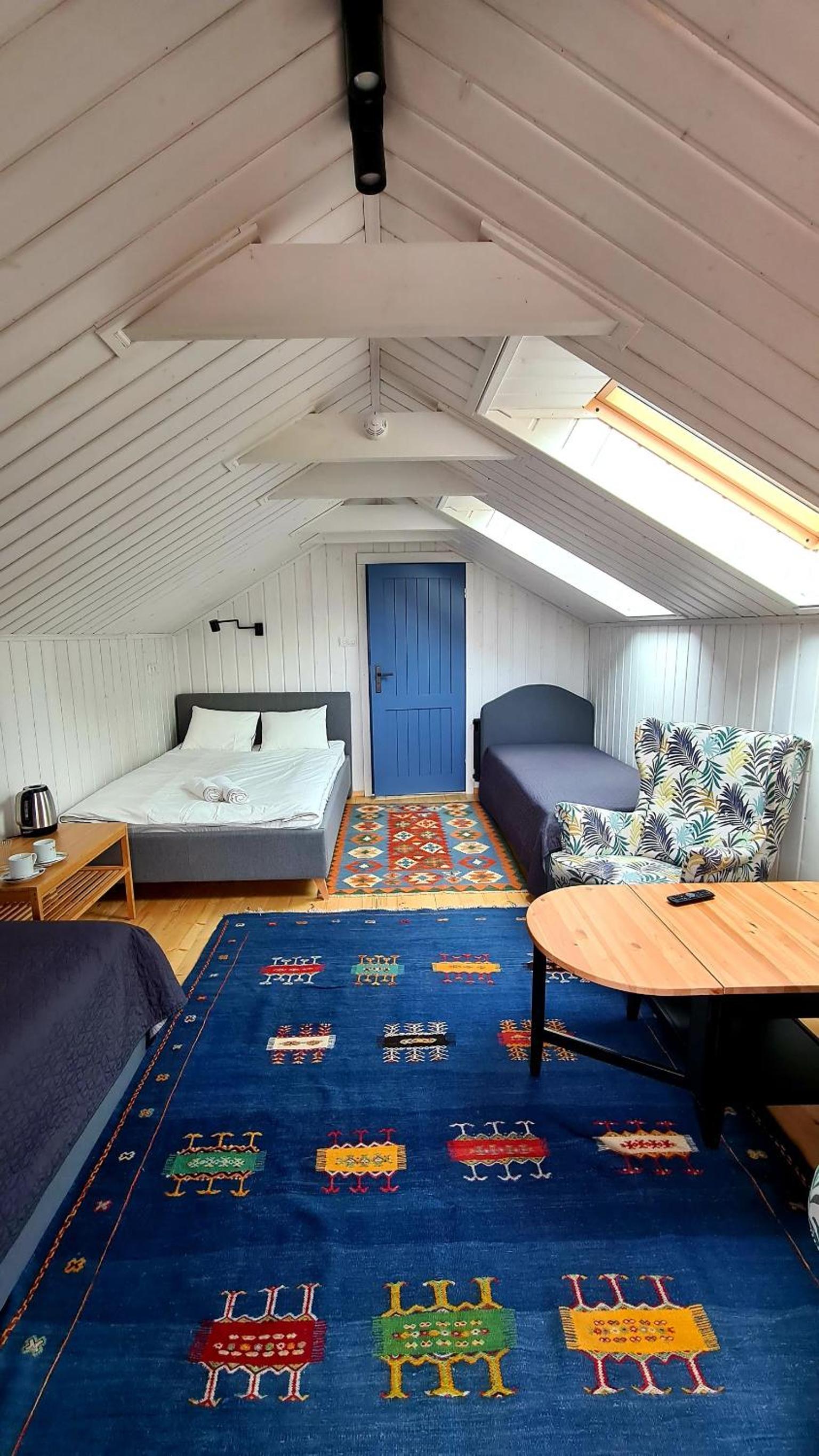 Large Double Room photo 3