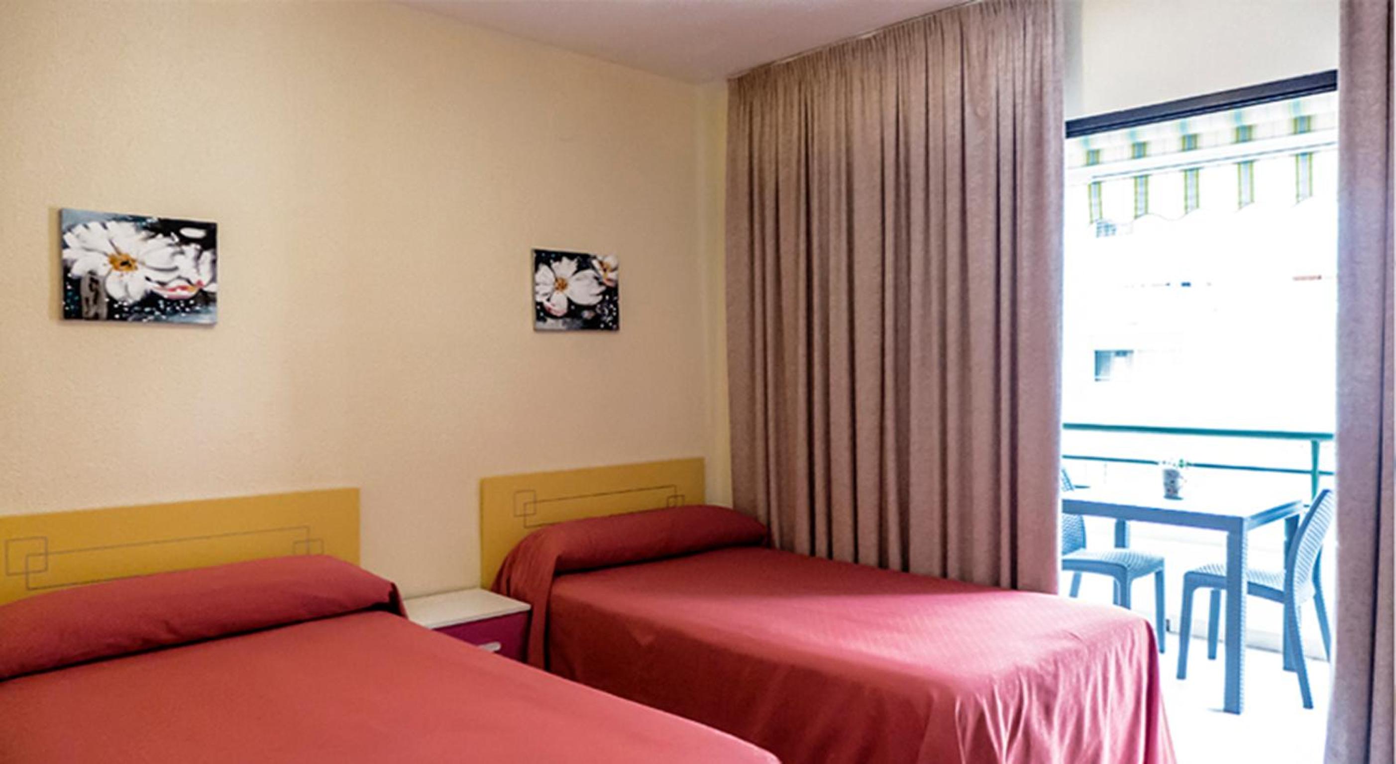 Habitación Doble con Baño Privado