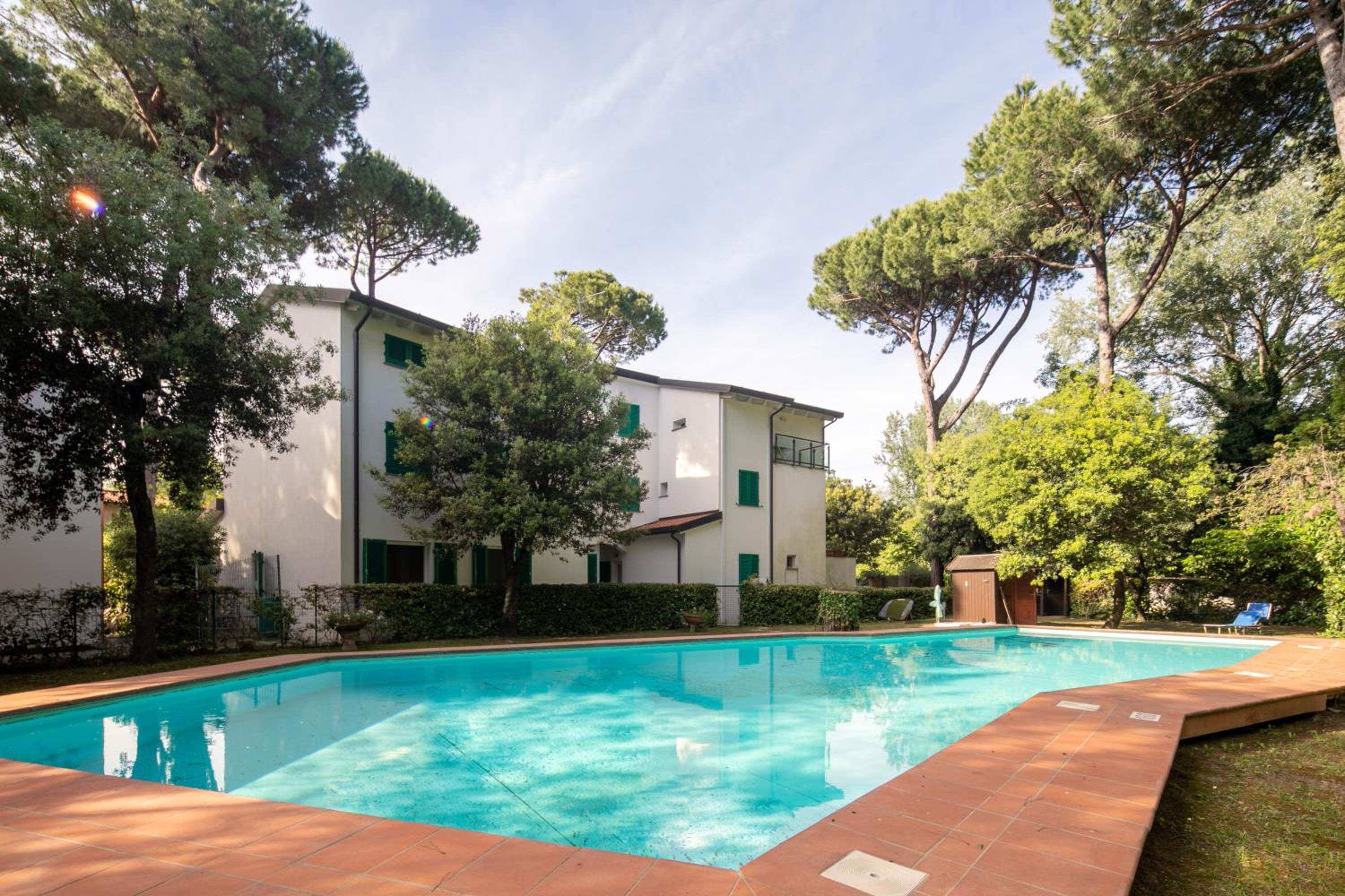 Three-Bedroom Villa photo 2