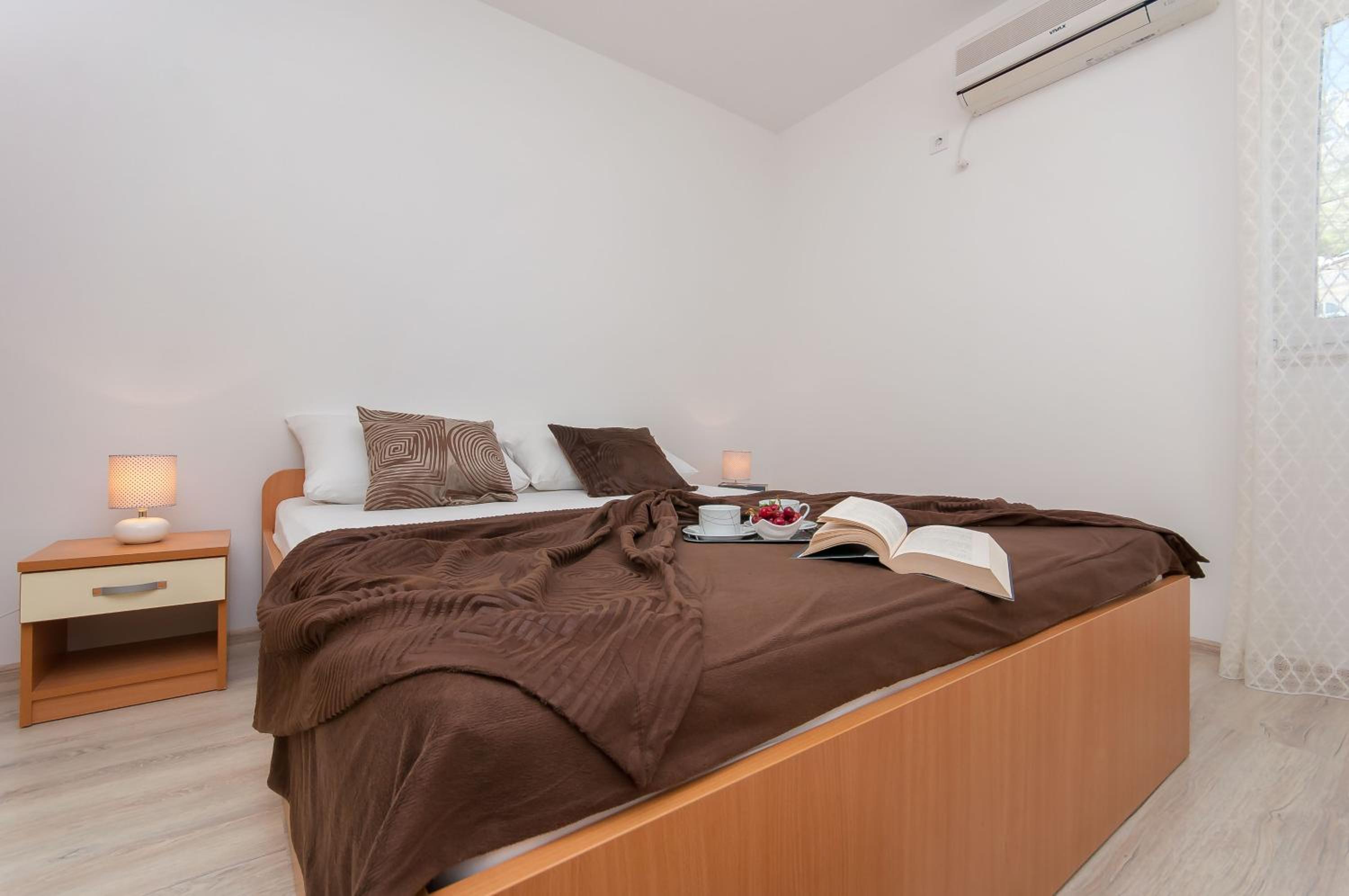 Apartment photo 3