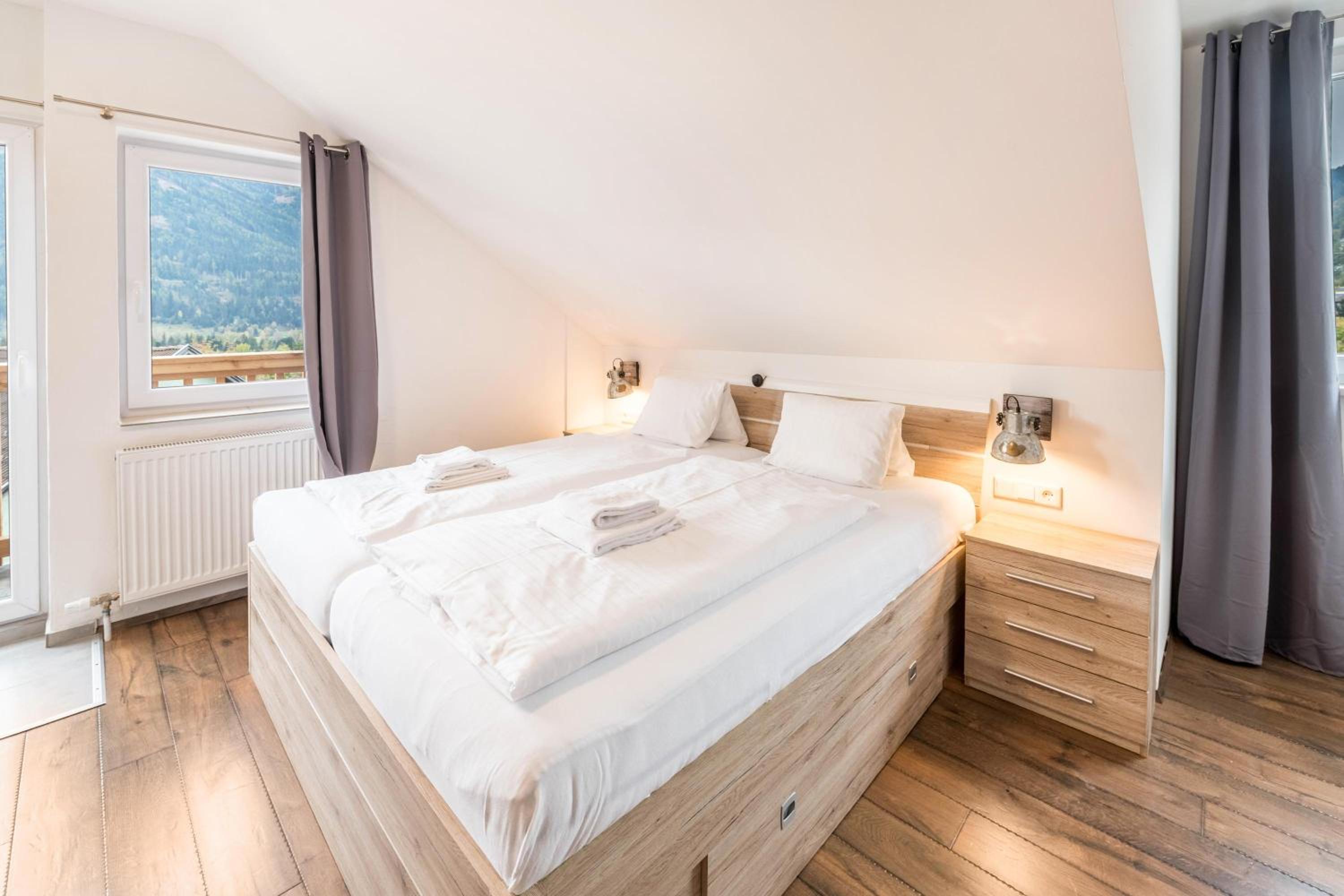 Two-Bedroom Deluxe Apartment with Garden View photo 1
