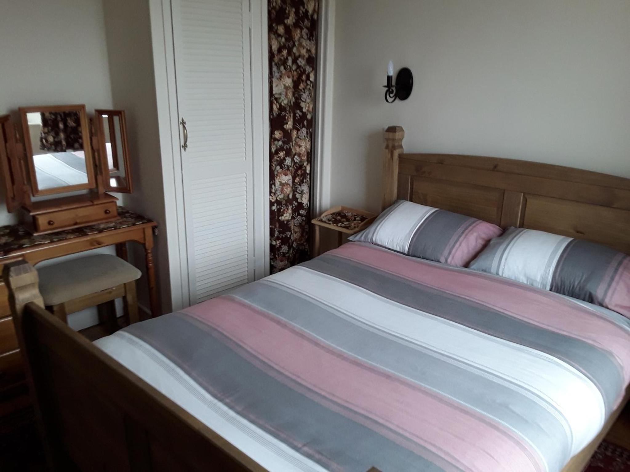 Double Room with Private Bathroom - Photo 7