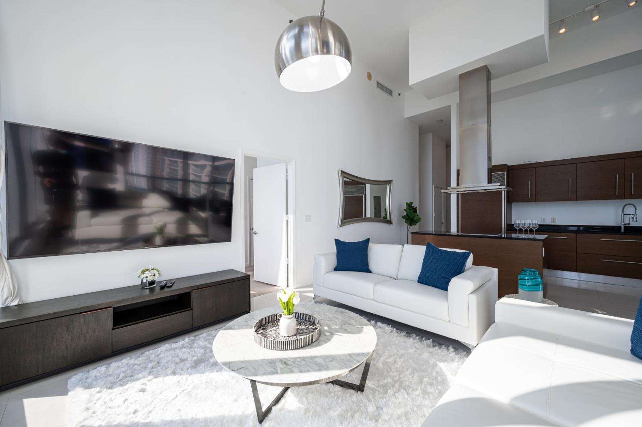 Apartment photo 2