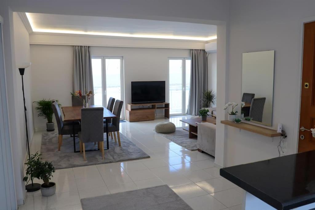 Two-Bedroom Apartment - Photo 21